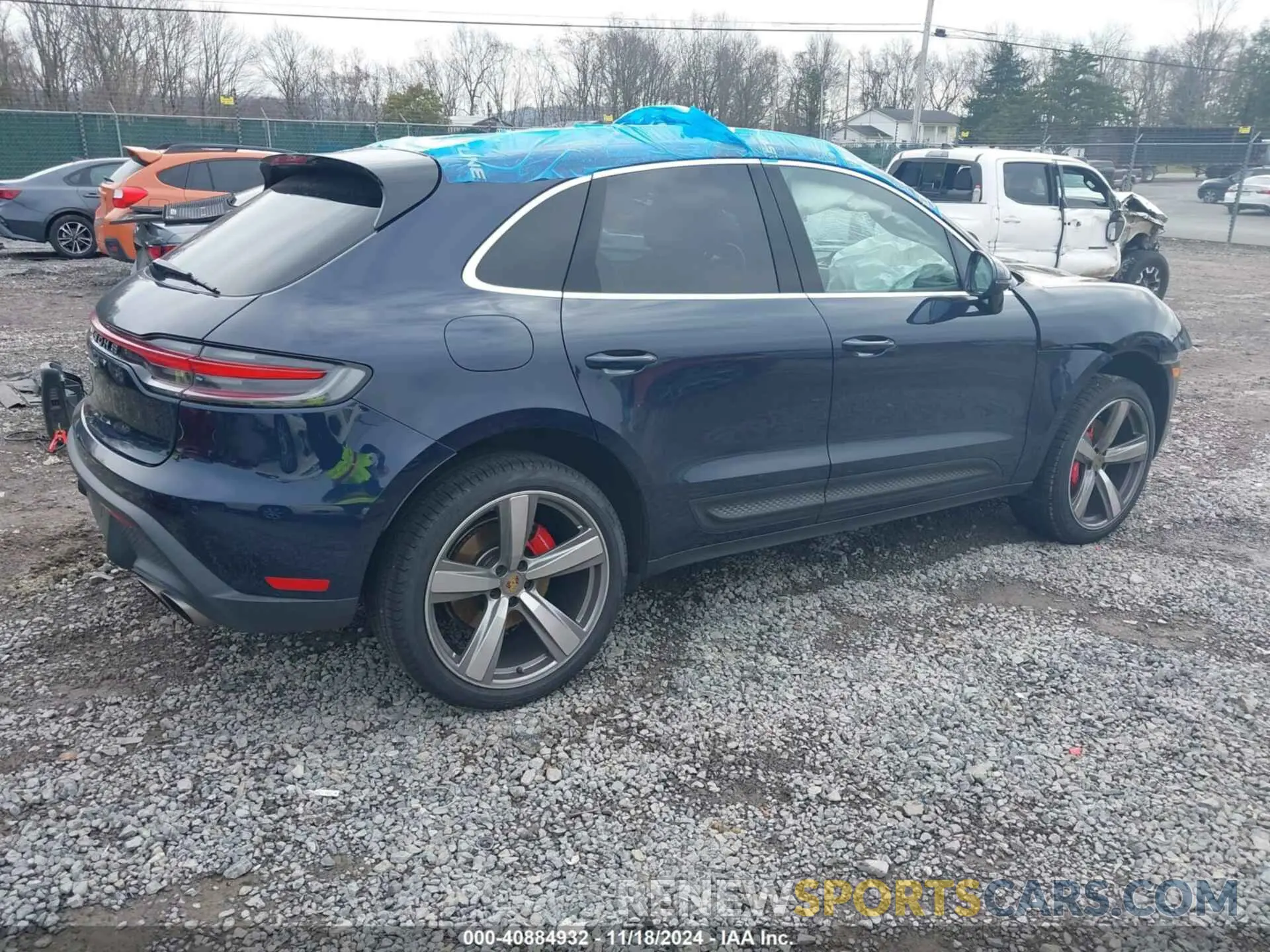 4 Photograph of a damaged car WP1AG2A57NLB22154 PORSCHE MACAN 2022