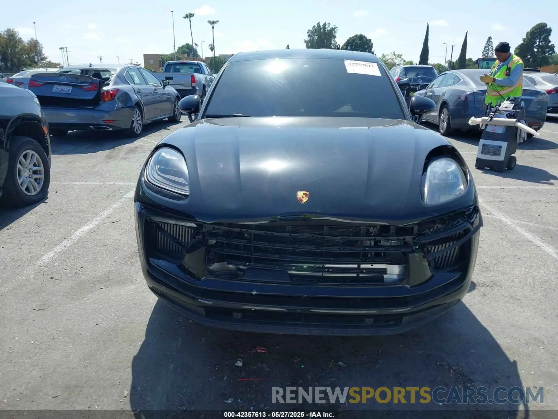 12 Photograph of a damaged car WP1AG2A59NLB24147 PORSCHE MACAN 2022