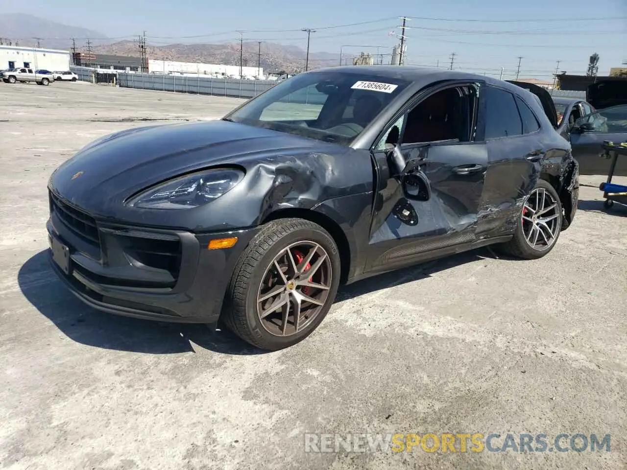 1 Photograph of a damaged car WP1AG2A5XNLB22410 PORSCHE MACAN 2022