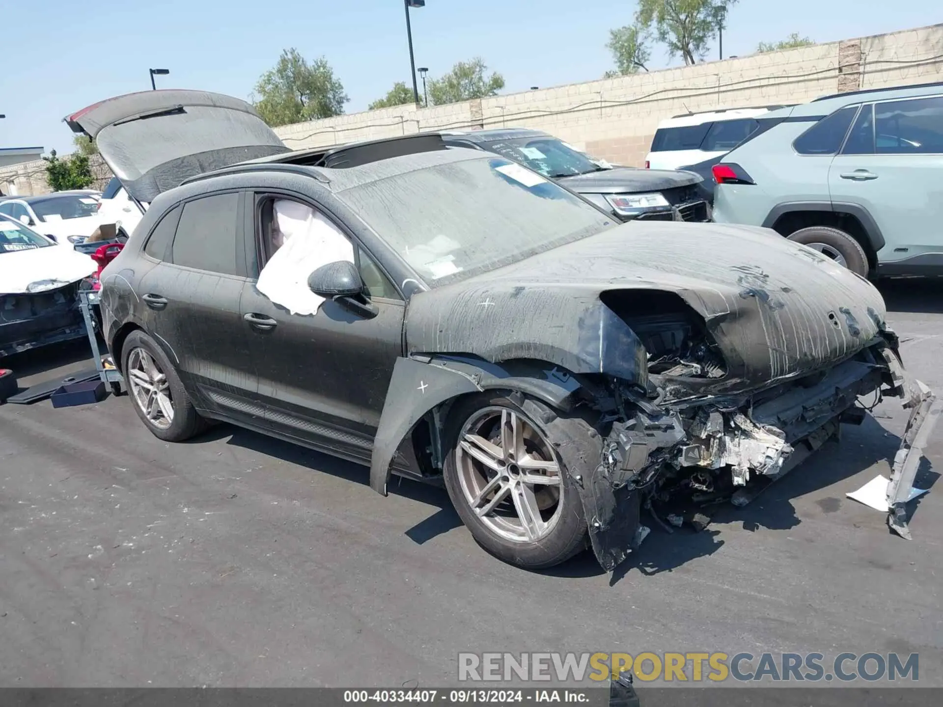 1 Photograph of a damaged car WP1AA2A54PLB14209 PORSCHE MACAN 2023
