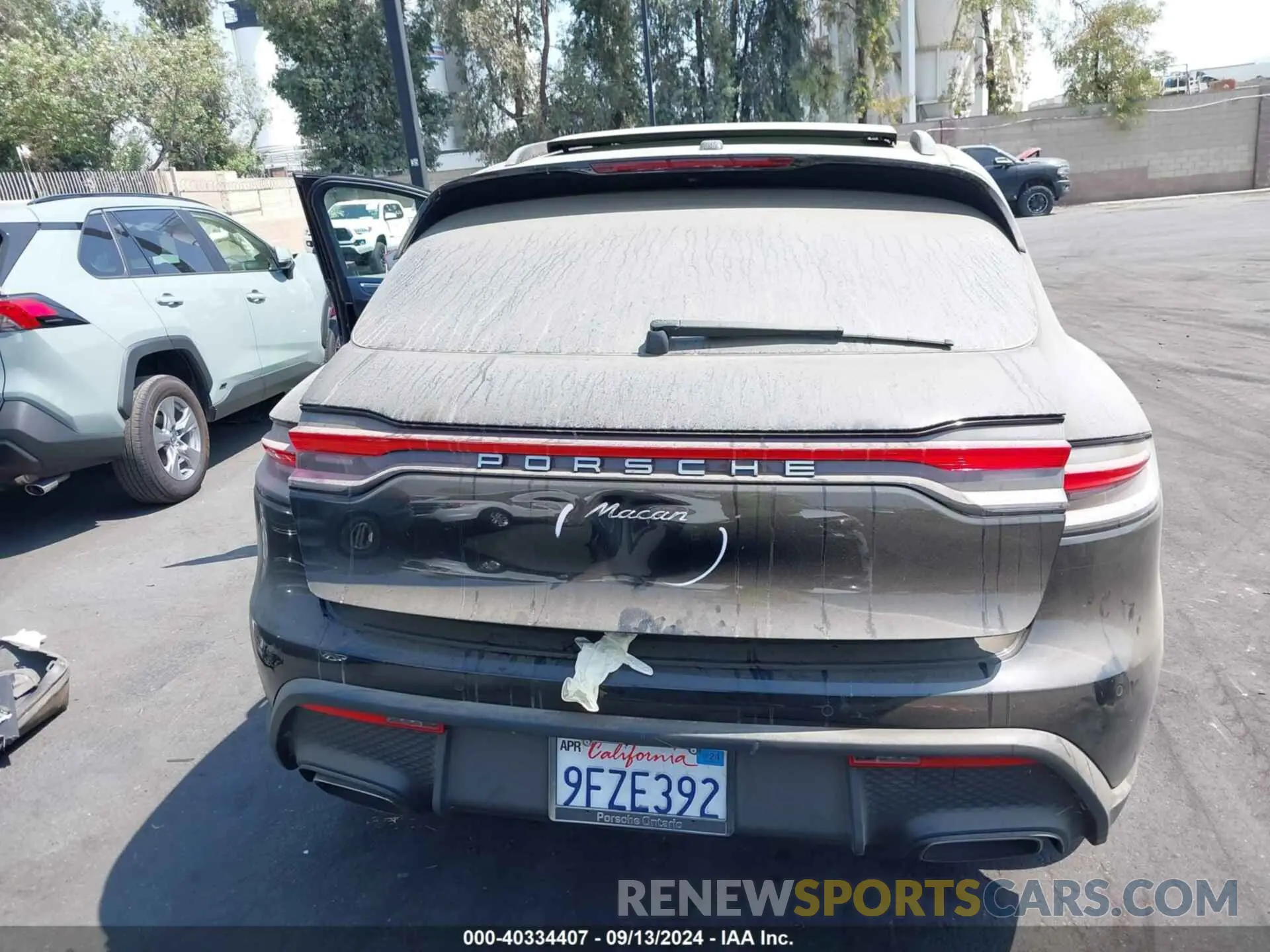 17 Photograph of a damaged car WP1AA2A54PLB14209 PORSCHE MACAN 2023