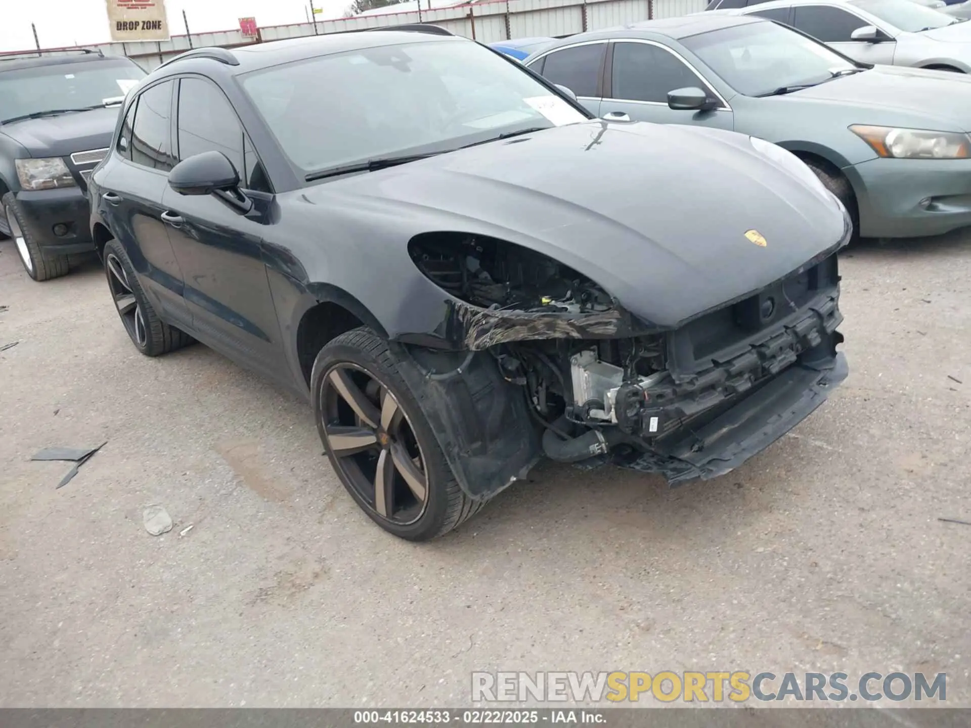 1 Photograph of a damaged car WP1AA2A54PLB16364 PORSCHE MACAN 2023