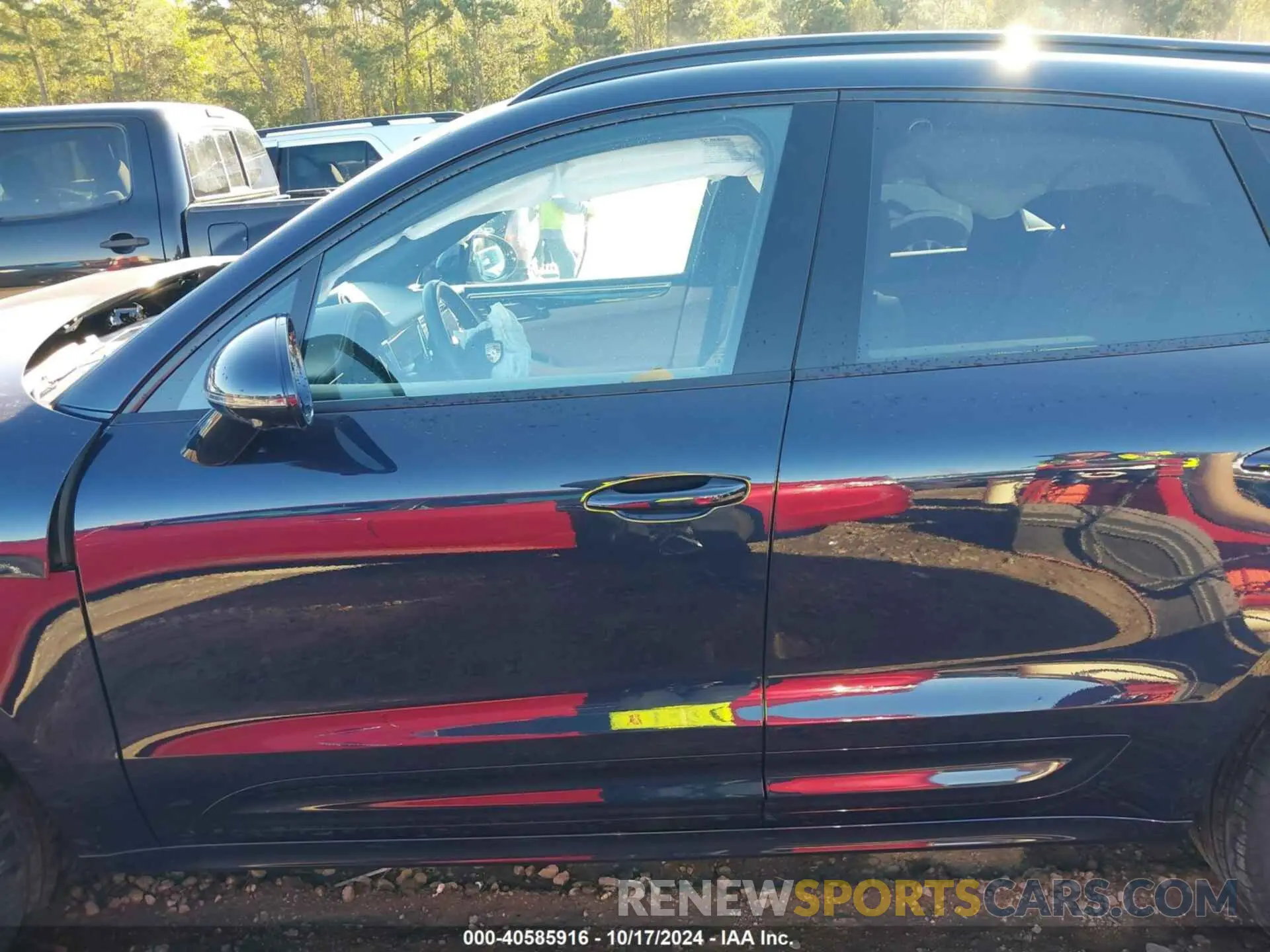 15 Photograph of a damaged car WP1AA2A54PLB18289 PORSCHE MACAN 2023