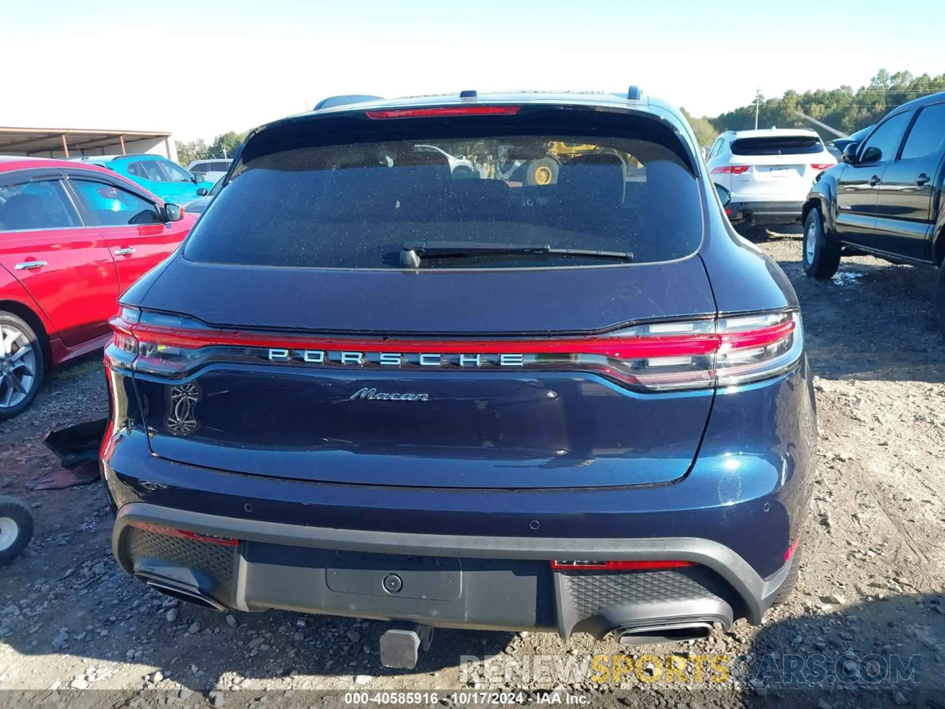 17 Photograph of a damaged car WP1AA2A54PLB18289 PORSCHE MACAN 2023