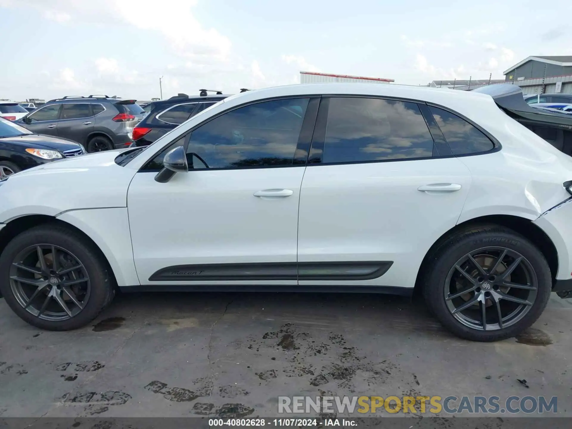 14 Photograph of a damaged car WP1AA2A55PLB20505 PORSCHE MACAN 2023