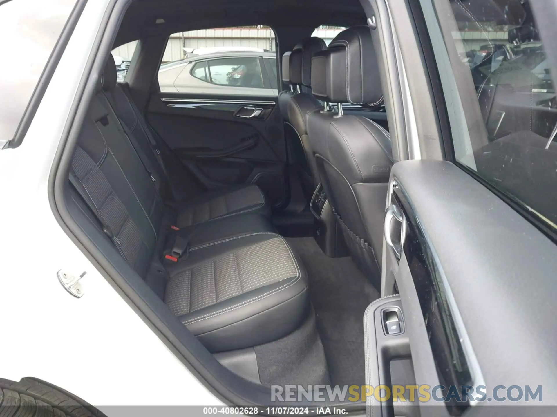 8 Photograph of a damaged car WP1AA2A55PLB20505 PORSCHE MACAN 2023
