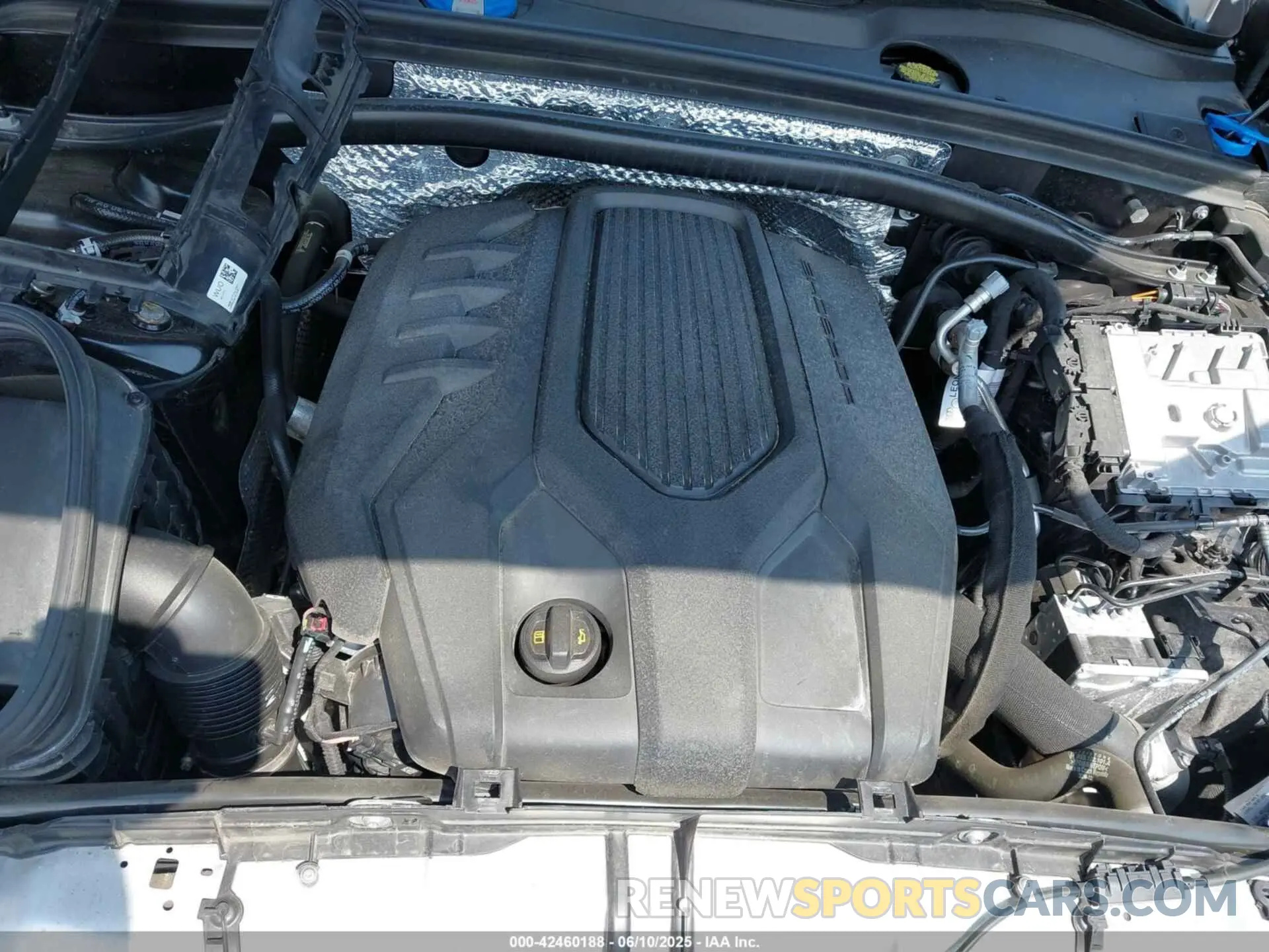 10 Photograph of a damaged car WP1AA2A56PLB03471 PORSCHE MACAN 2023