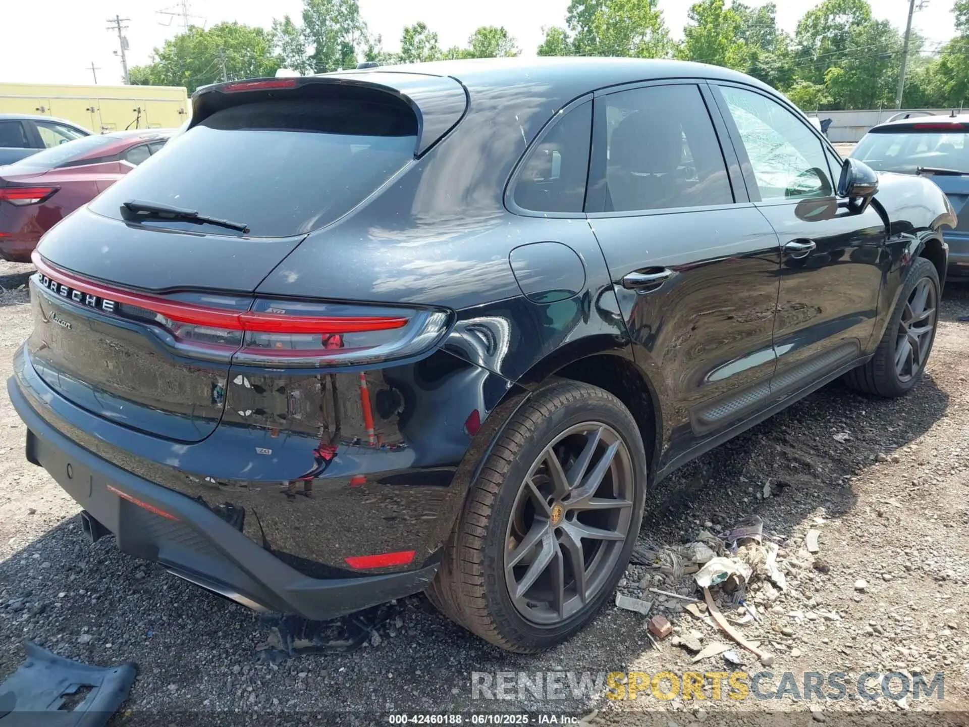 4 Photograph of a damaged car WP1AA2A56PLB03471 PORSCHE MACAN 2023