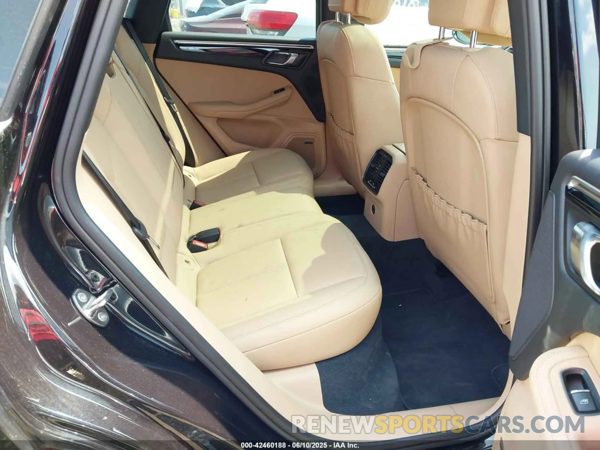 8 Photograph of a damaged car WP1AA2A56PLB03471 PORSCHE MACAN 2023