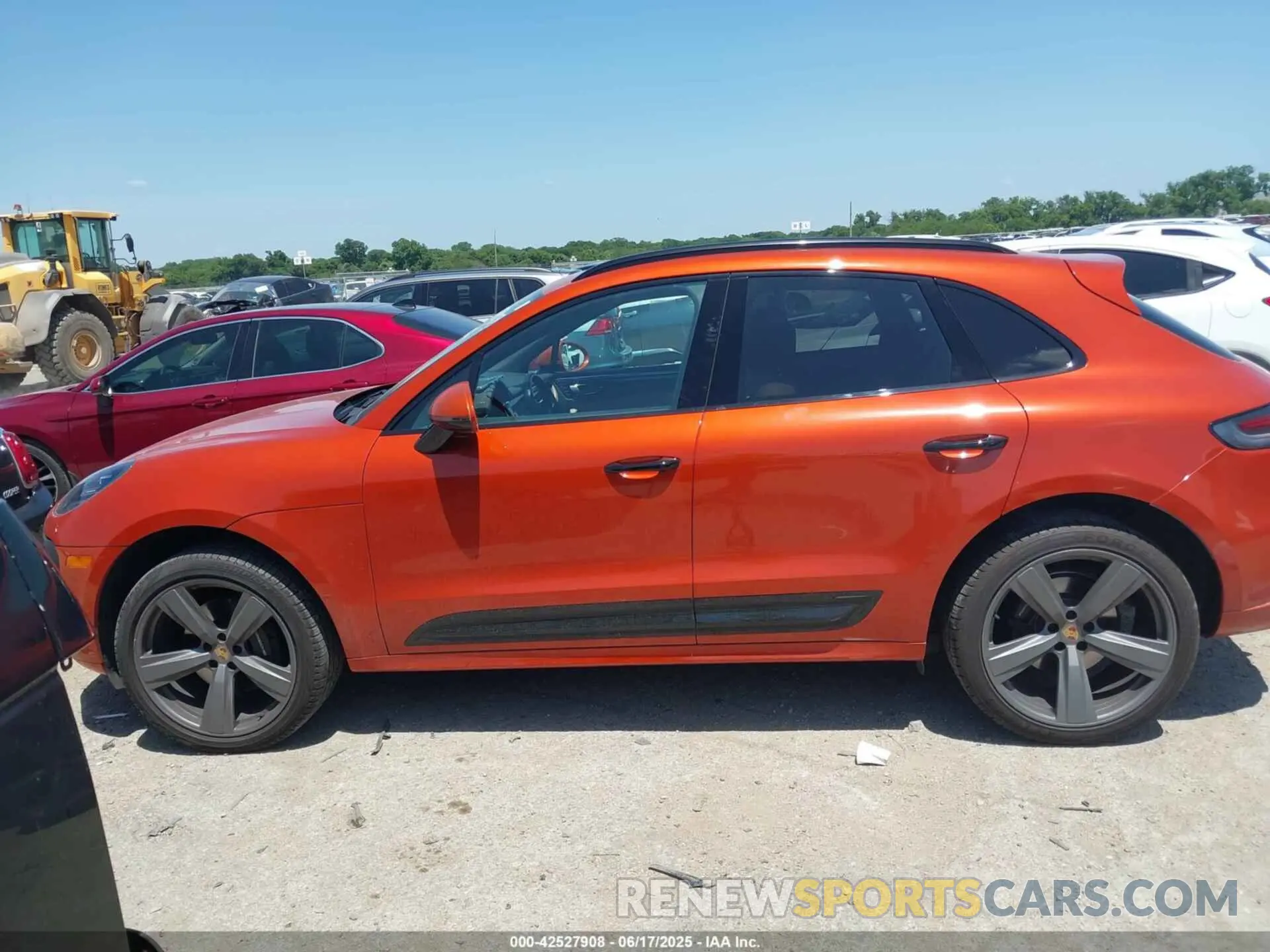 14 Photograph of a damaged car WP1AA2A56PLB14311 PORSCHE MACAN 2023