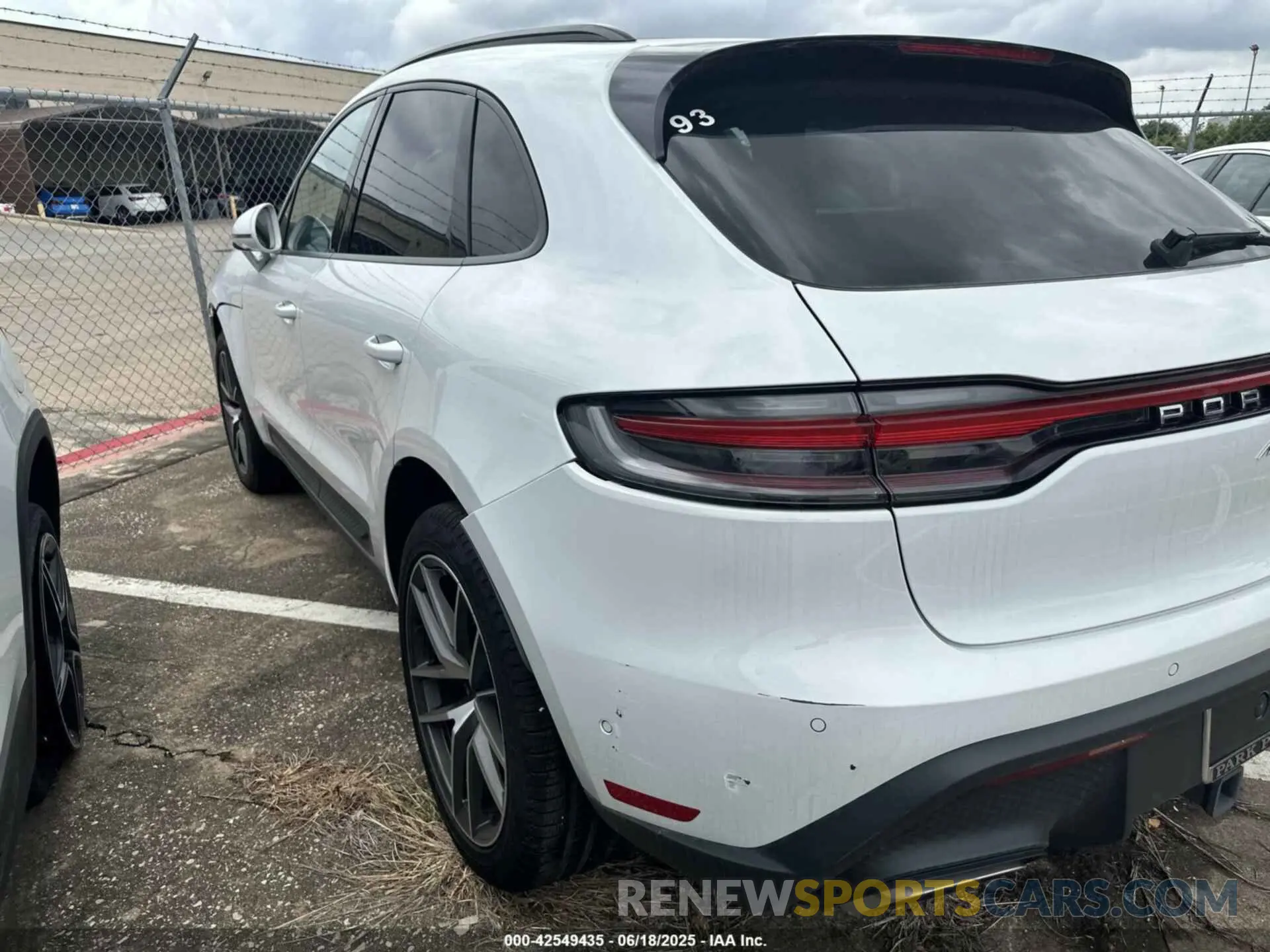 3 Photograph of a damaged car WP1AA2A56PLB15488 PORSCHE MACAN 2023