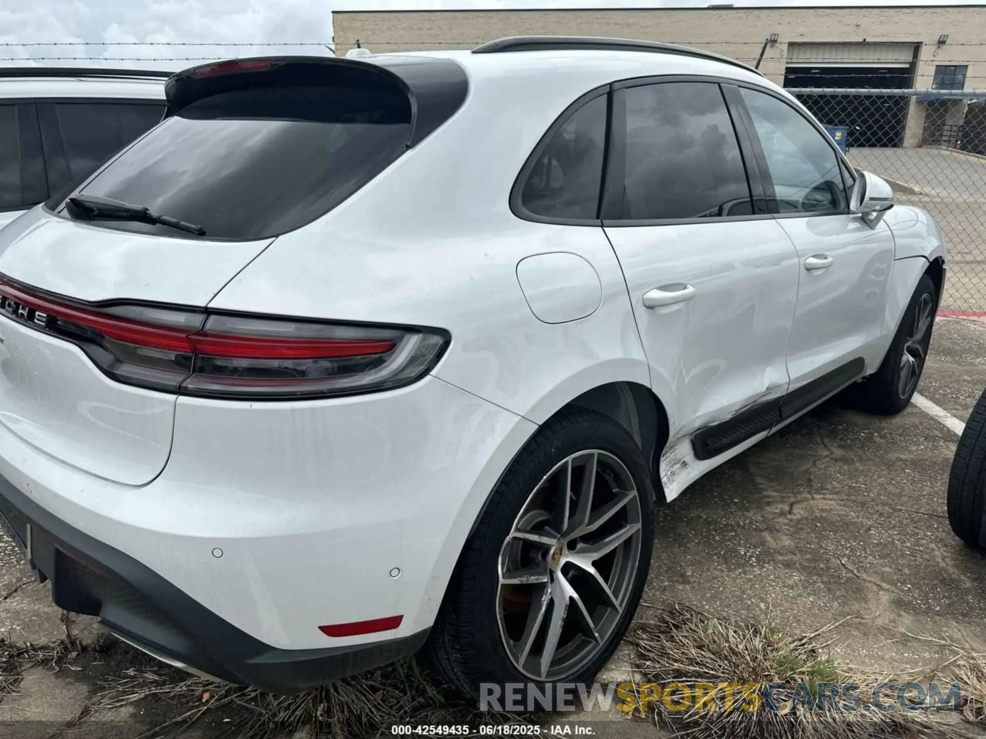 4 Photograph of a damaged car WP1AA2A56PLB15488 PORSCHE MACAN 2023