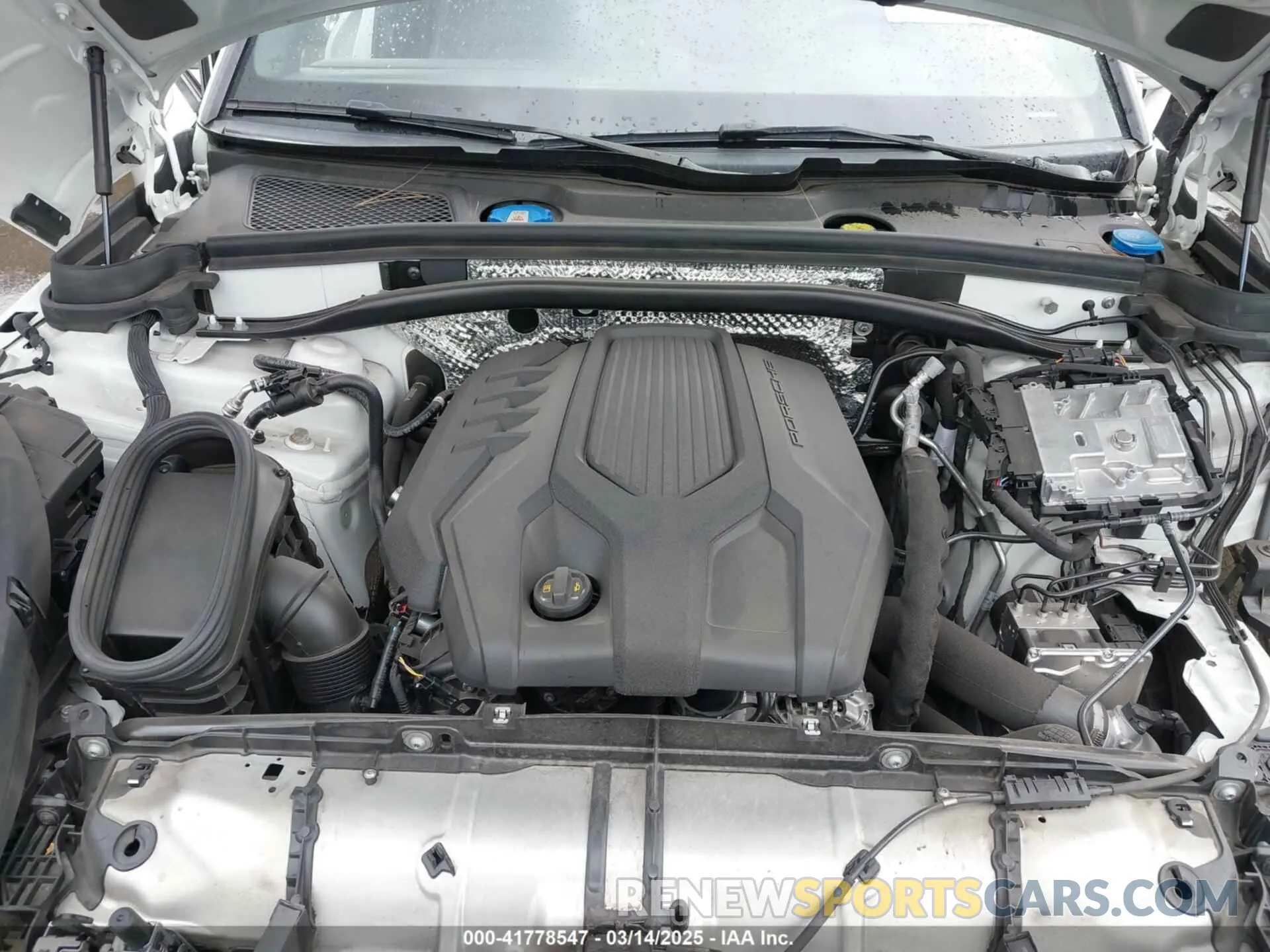 10 Photograph of a damaged car WP1AA2A56PLB17385 PORSCHE MACAN 2023