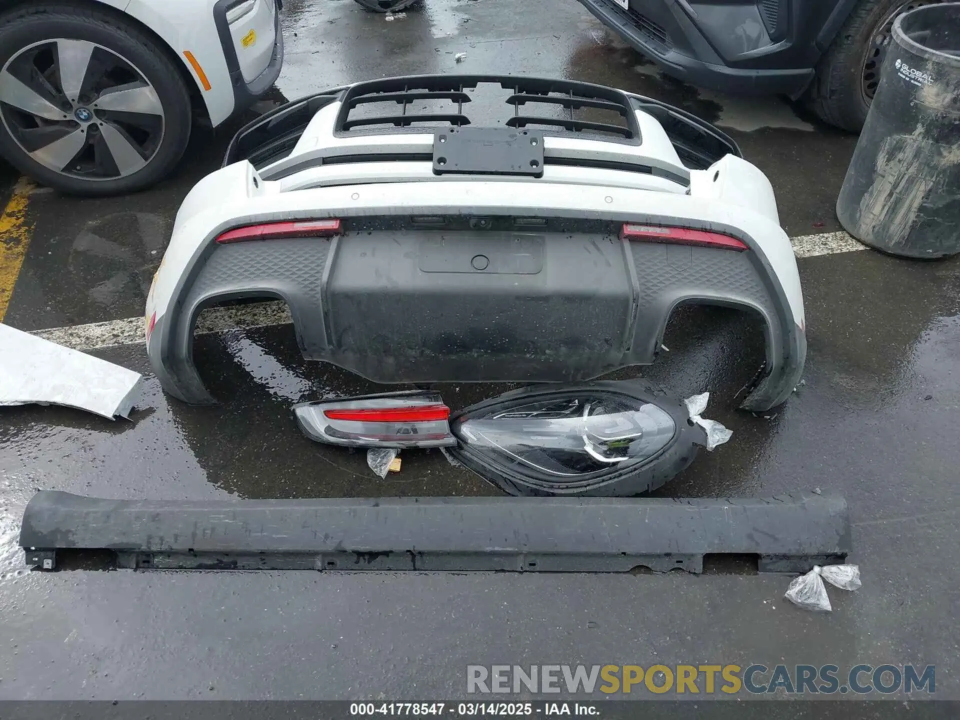 11 Photograph of a damaged car WP1AA2A56PLB17385 PORSCHE MACAN 2023