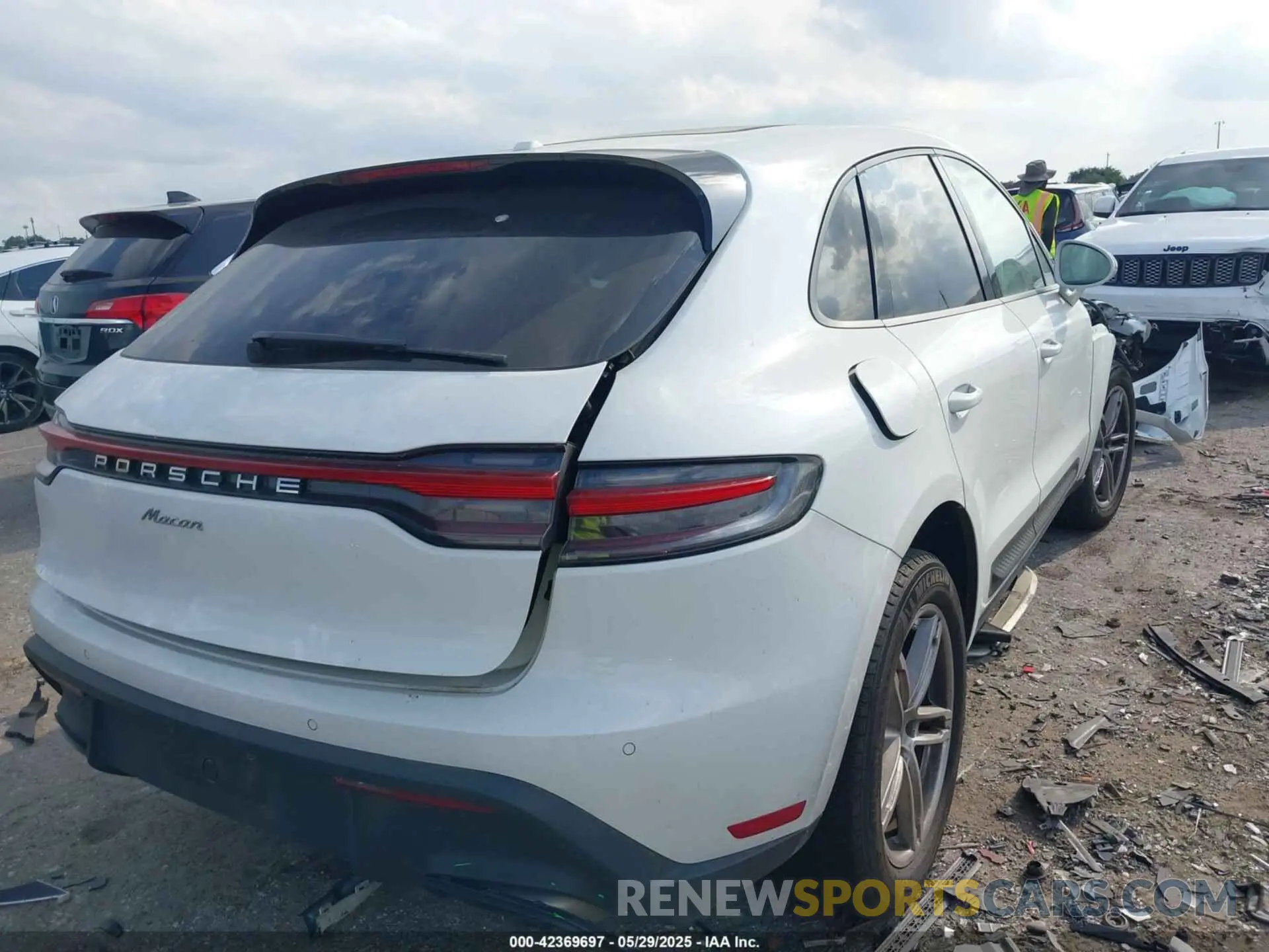 4 Photograph of a damaged car WP1AA2A58PLB21020 PORSCHE MACAN 2023