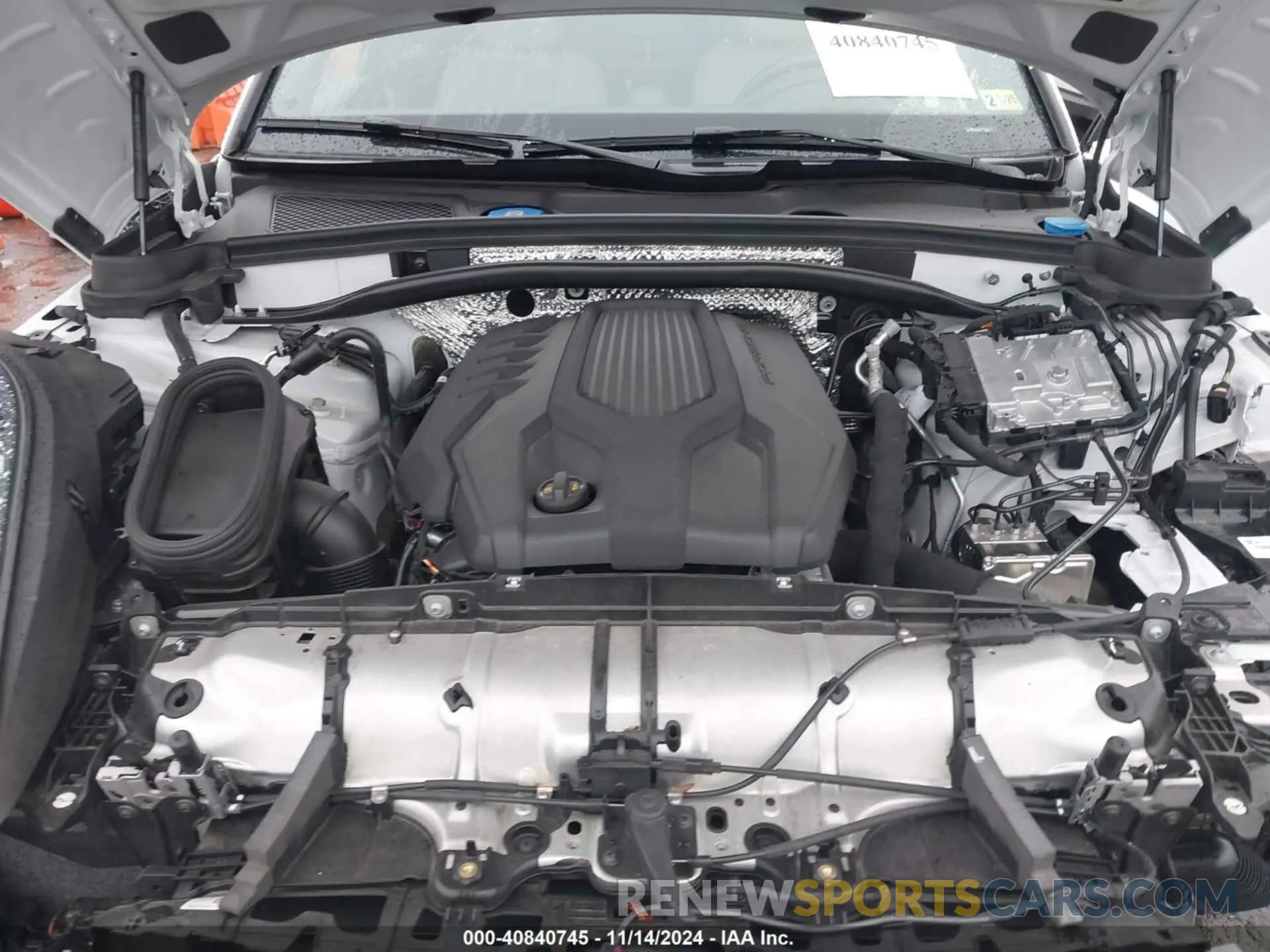 10 Photograph of a damaged car WP1AA2A59PLB18305 PORSCHE MACAN 2023