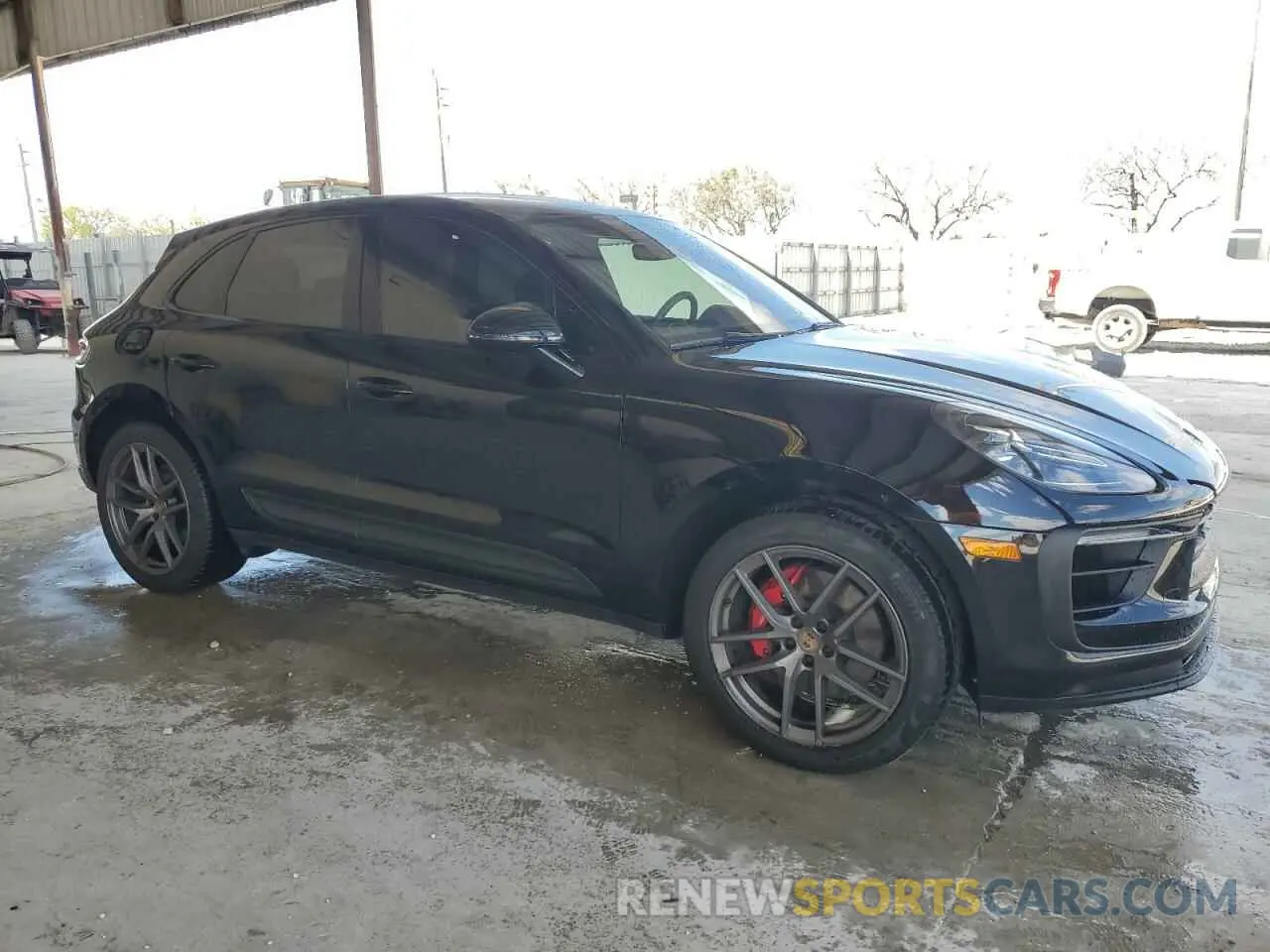 4 Photograph of a damaged car WP1AG2A53PLB37611 PORSCHE MACAN 2023