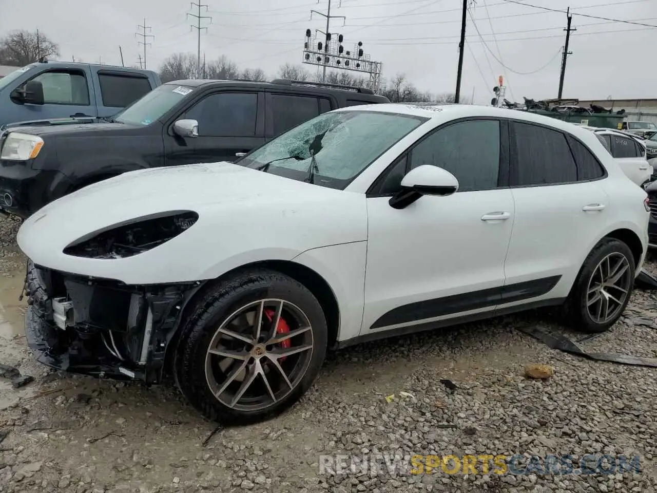1 Photograph of a damaged car WP1AG2A56PLB35089 PORSCHE MACAN 2023