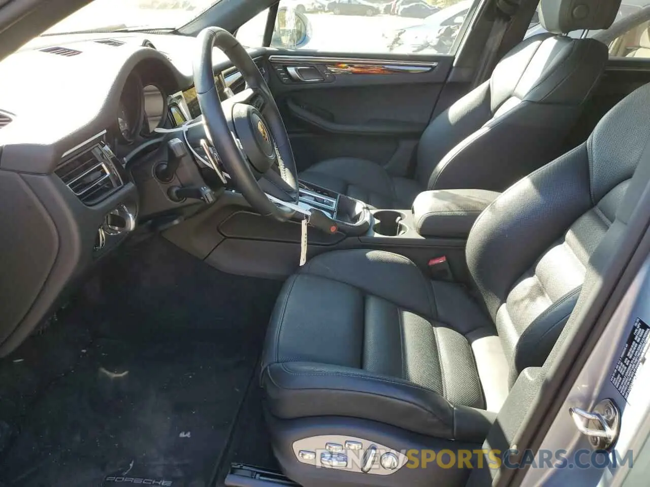 7 Photograph of a damaged car WP1AG2A58PLB40987 PORSCHE MACAN 2023