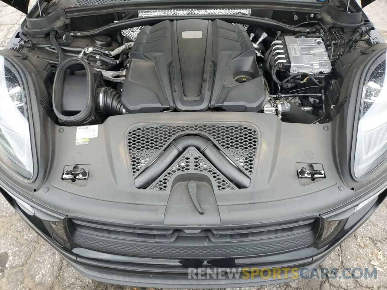 12 Photograph of a damaged car WP1AG2A5XPLB39839 PORSCHE MACAN 2023