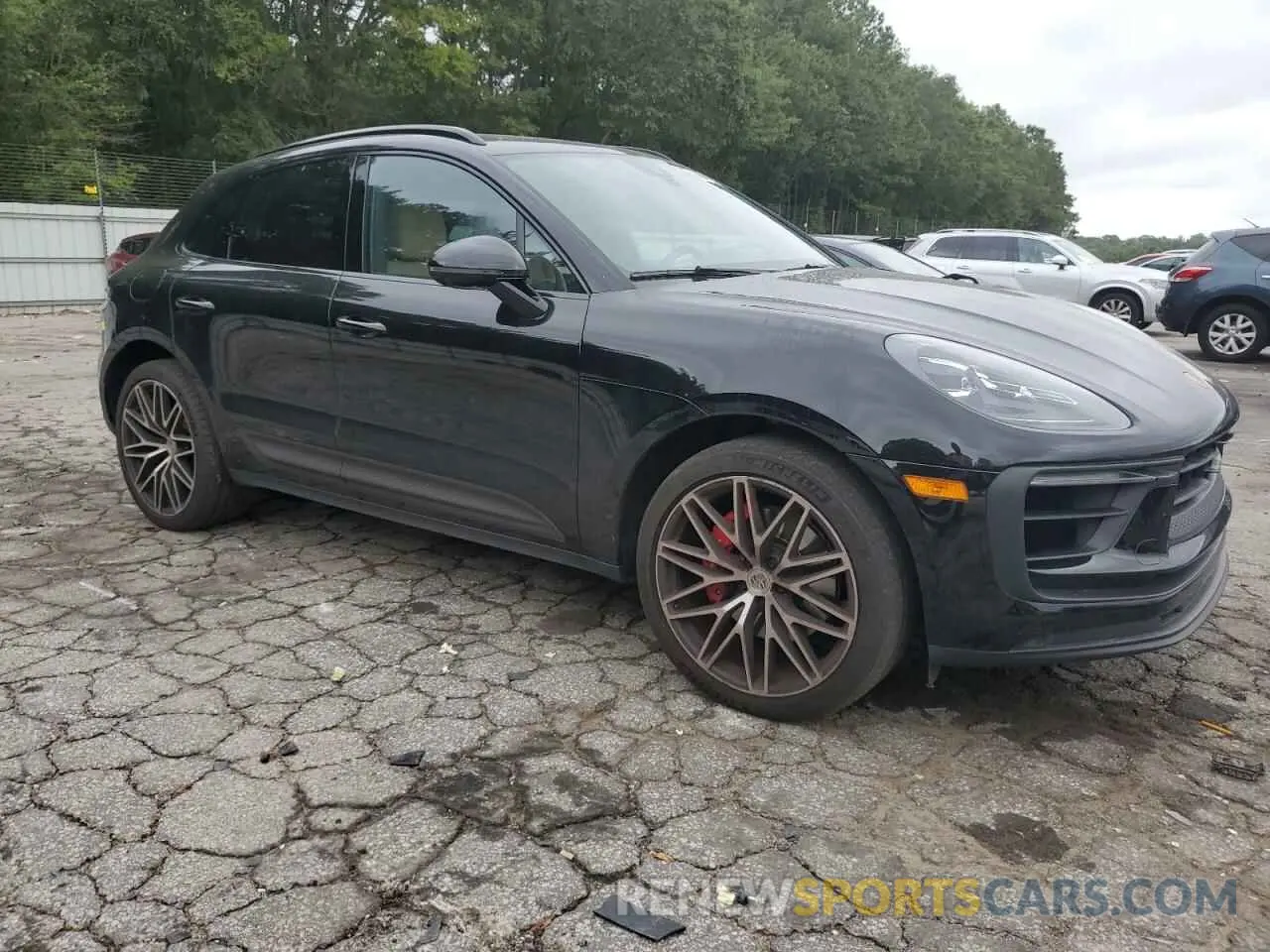 4 Photograph of a damaged car WP1AG2A5XPLB39839 PORSCHE MACAN 2023