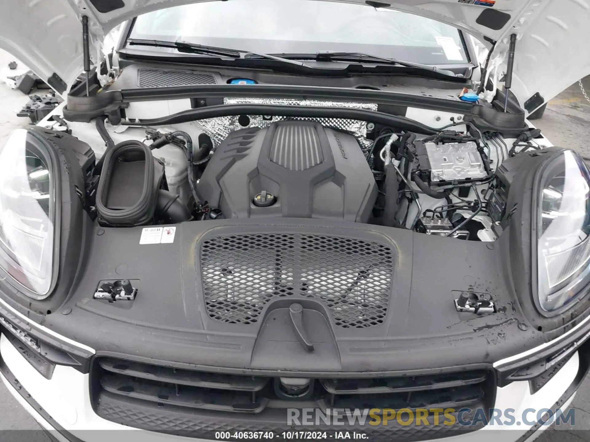 10 Photograph of a damaged car WP1AA2A53RLB07545 PORSCHE MACAN 2024