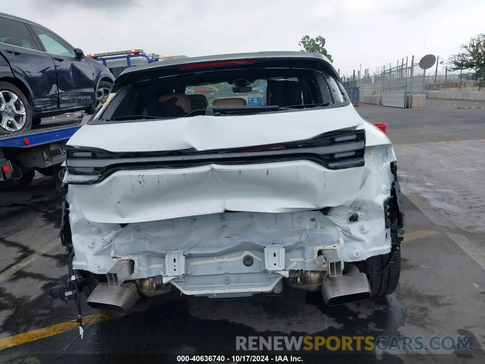 17 Photograph of a damaged car WP1AA2A53RLB07545 PORSCHE MACAN 2024