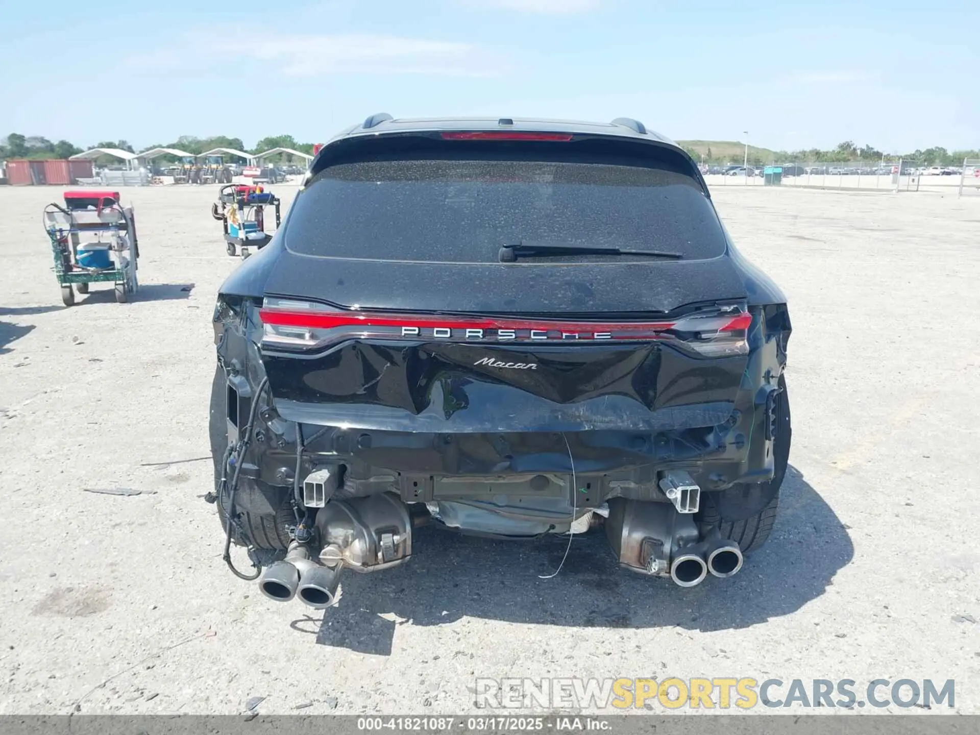 16 Photograph of a damaged car WP1AA2A55RLB14867 PORSCHE MACAN 2024