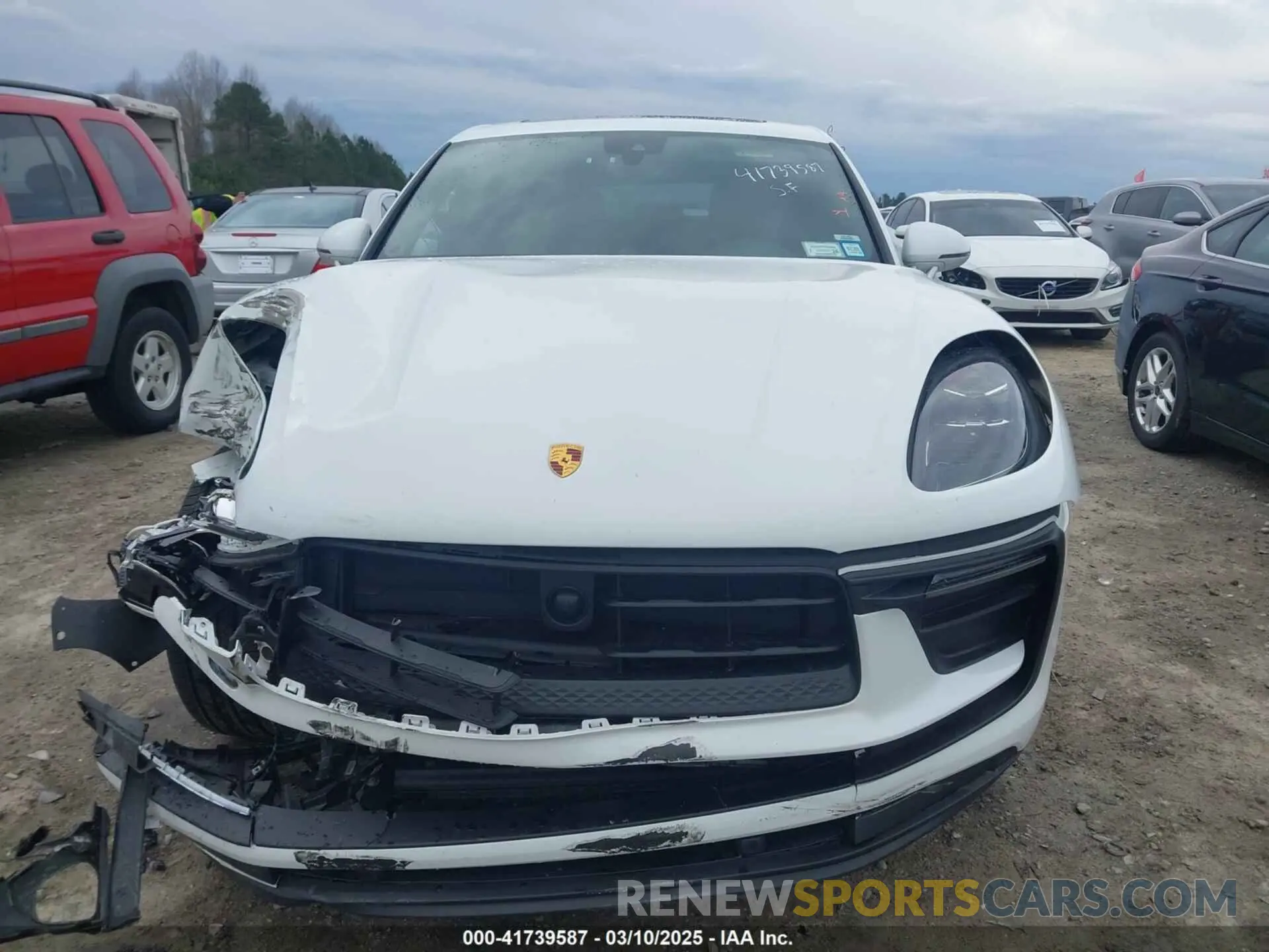 13 Photograph of a damaged car WP1AA2A55RLB20040 PORSCHE MACAN 2024
