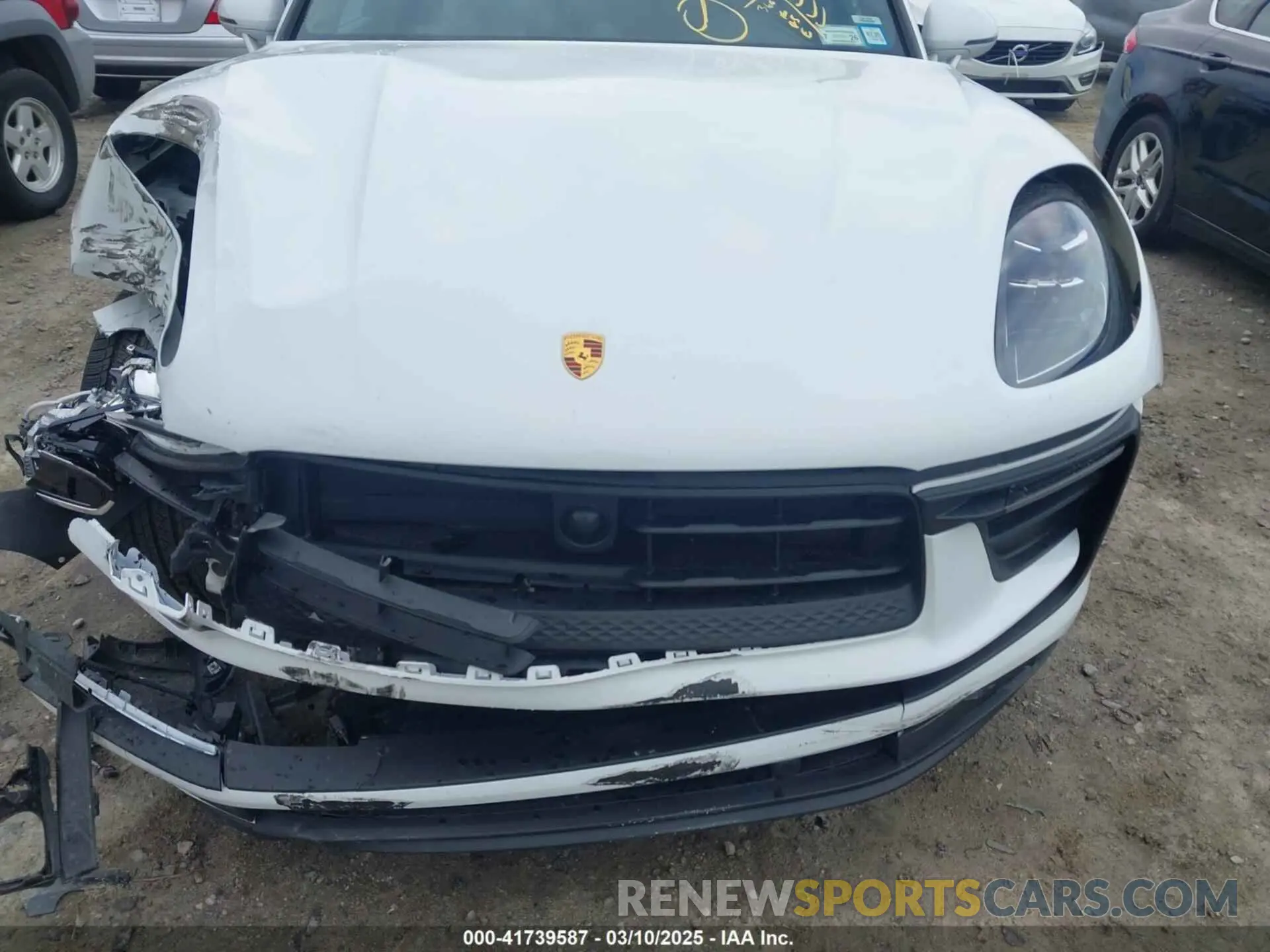 19 Photograph of a damaged car WP1AA2A55RLB20040 PORSCHE MACAN 2024