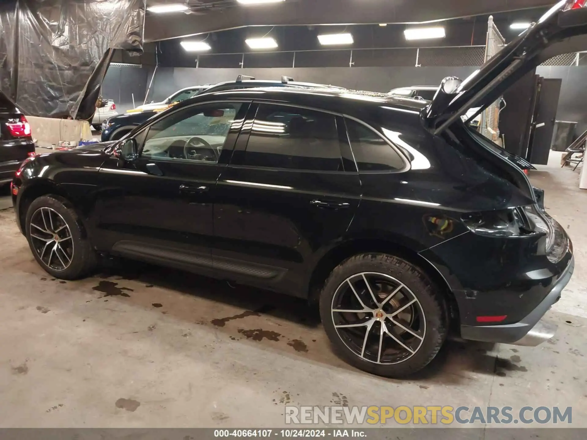 3 Photograph of a damaged car WP1AA2A58RLB06293 PORSCHE MACAN 2024
