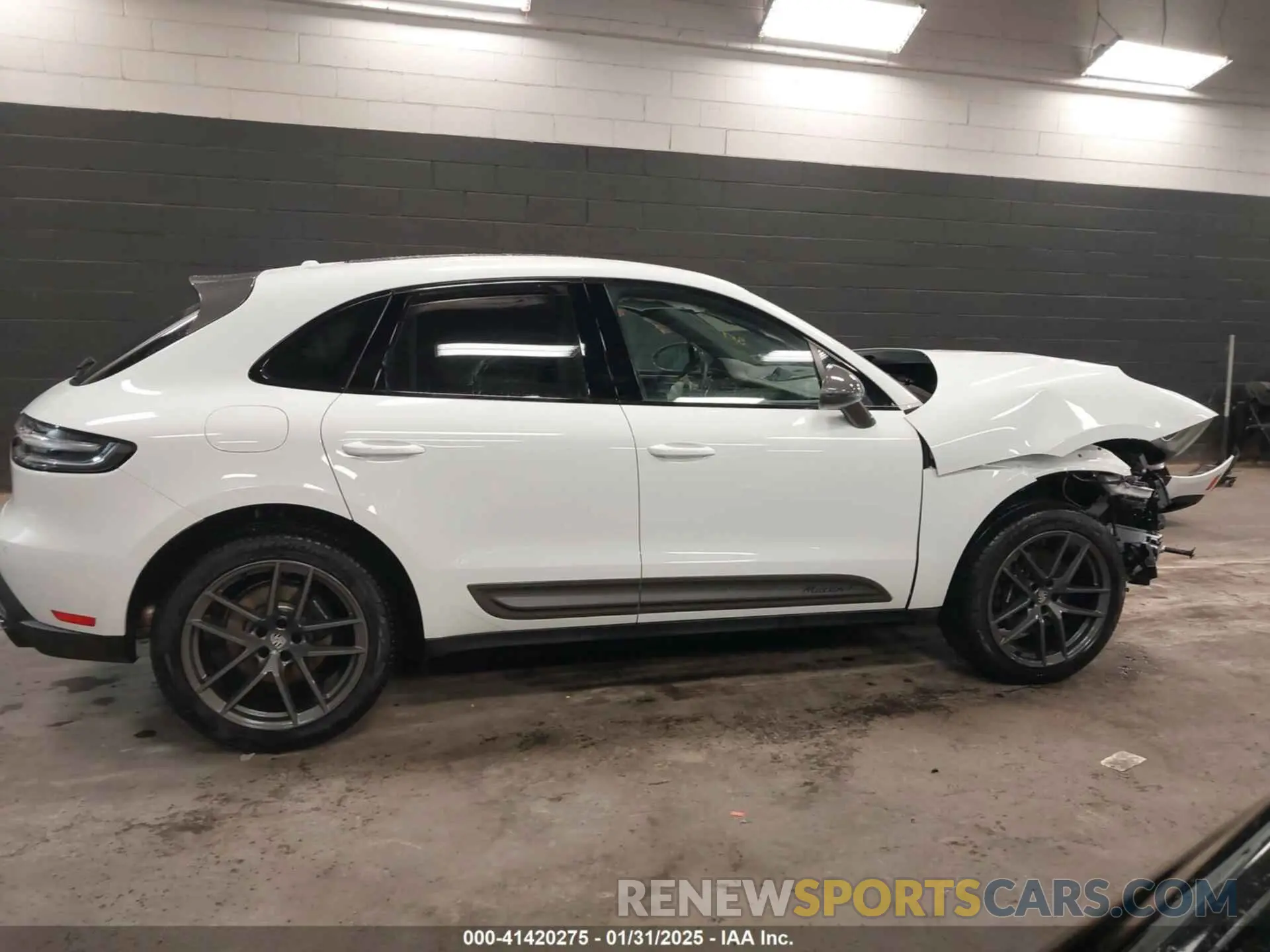 14 Photograph of a damaged car WP1AA2A59RLB10479 PORSCHE MACAN 2024