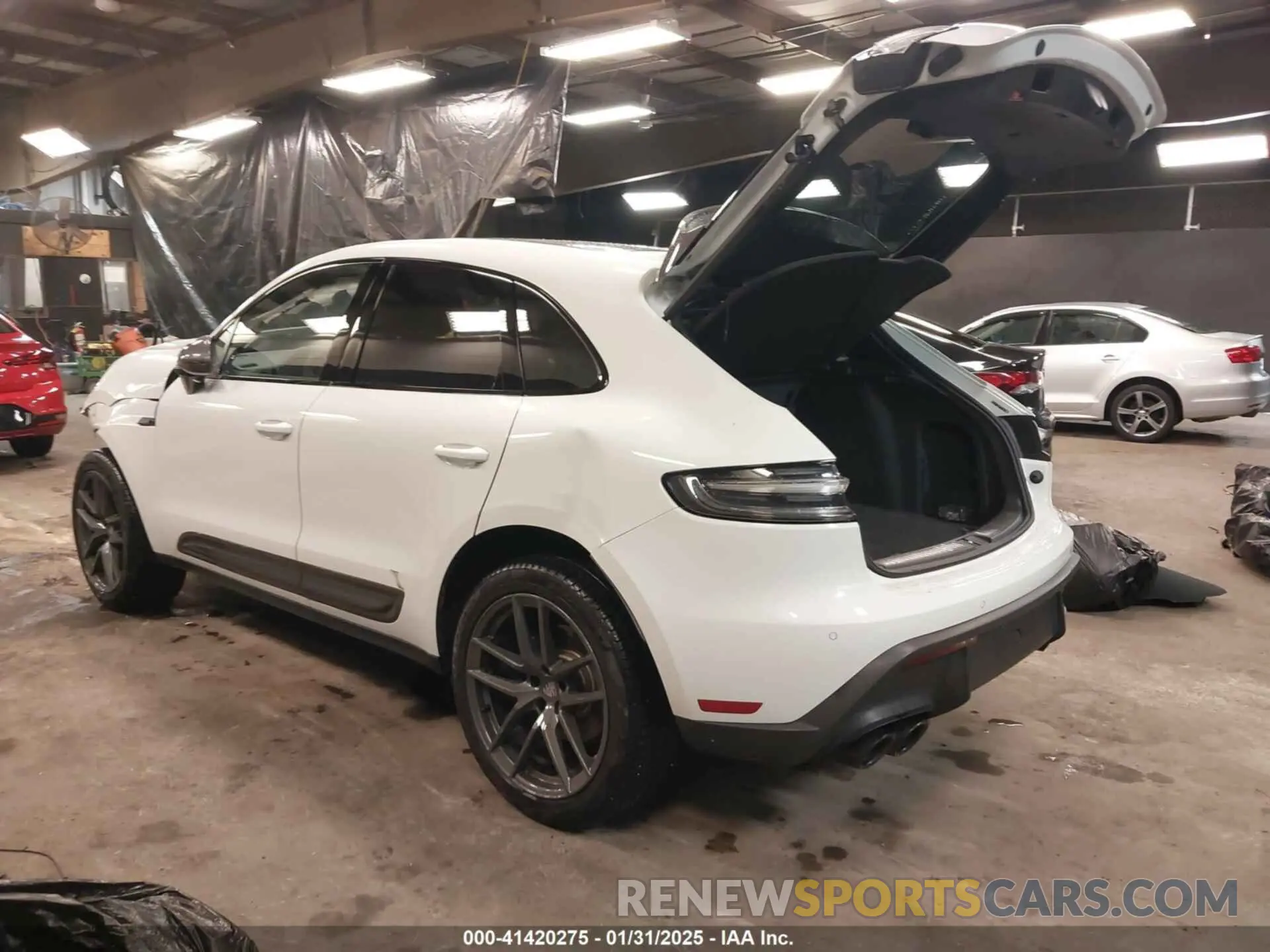 3 Photograph of a damaged car WP1AA2A59RLB10479 PORSCHE MACAN 2024
