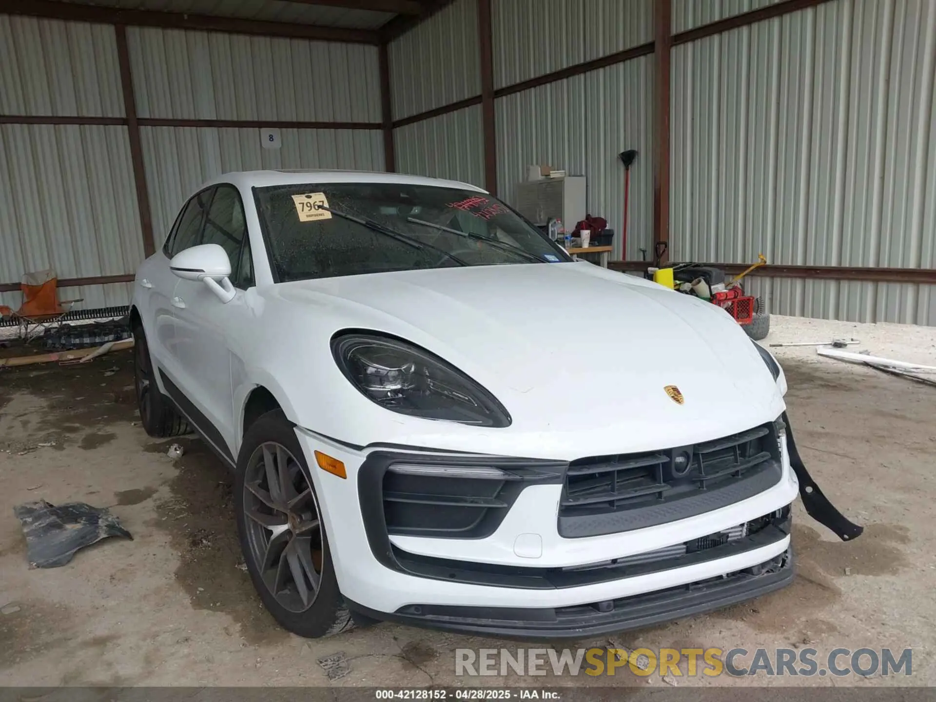 1 Photograph of a damaged car WP1AA2A59RLB15956 PORSCHE MACAN 2024