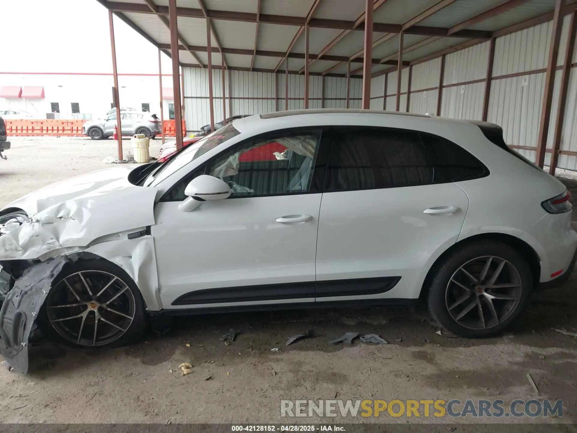 14 Photograph of a damaged car WP1AA2A59RLB15956 PORSCHE MACAN 2024
