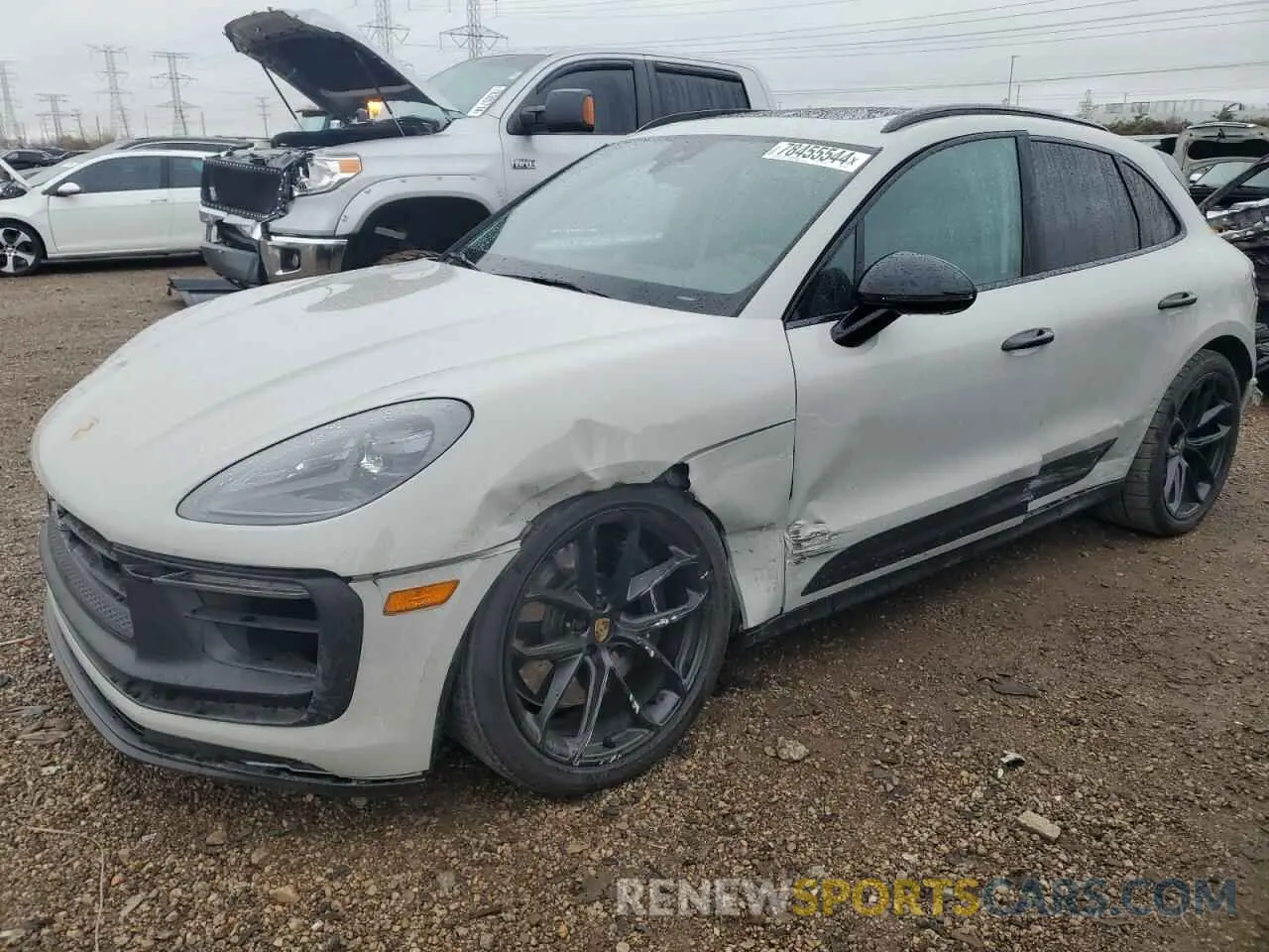 1 Photograph of a damaged car WP1AF2A56RLB55266 PORSCHE MACAN 2024