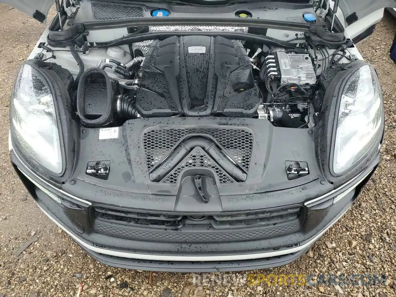 11 Photograph of a damaged car WP1AF2A56RLB55266 PORSCHE MACAN 2024