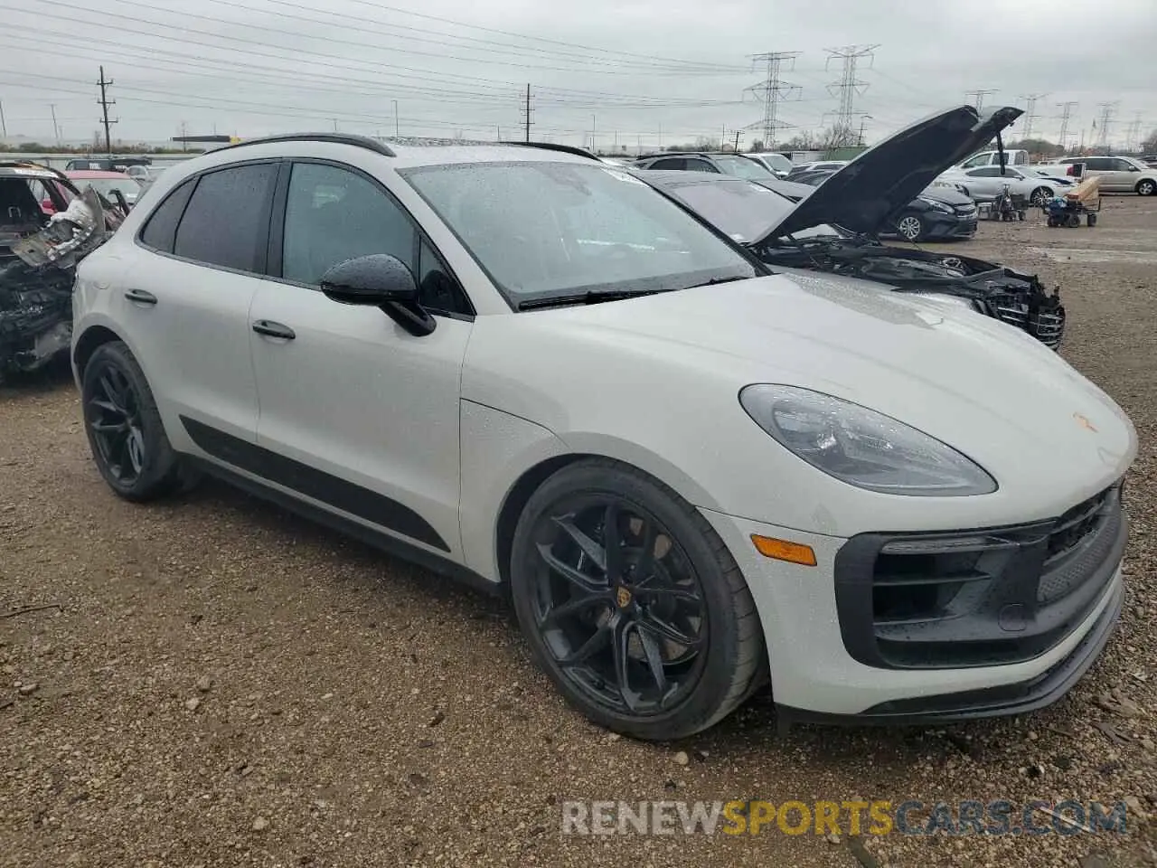 4 Photograph of a damaged car WP1AF2A56RLB55266 PORSCHE MACAN 2024