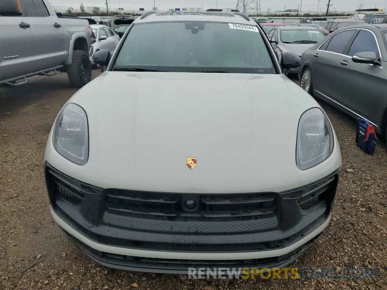 5 Photograph of a damaged car WP1AF2A56RLB55266 PORSCHE MACAN 2024