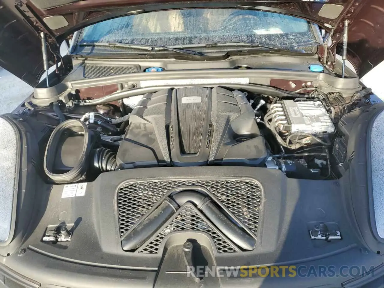 11 Photograph of a damaged car WP1AF2A58RLB55513 PORSCHE MACAN 2024