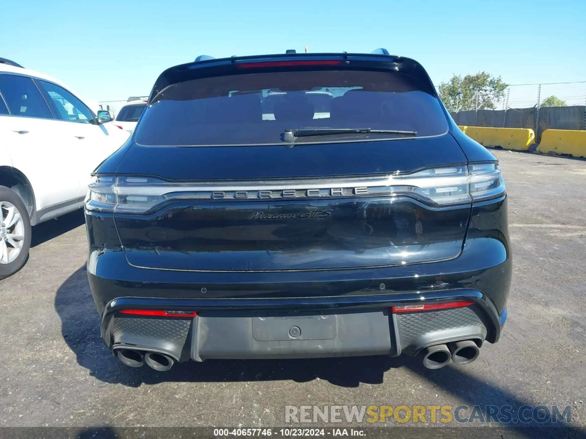 16 Photograph of a damaged car WP1AF2A59RLB57979 PORSCHE MACAN 2024