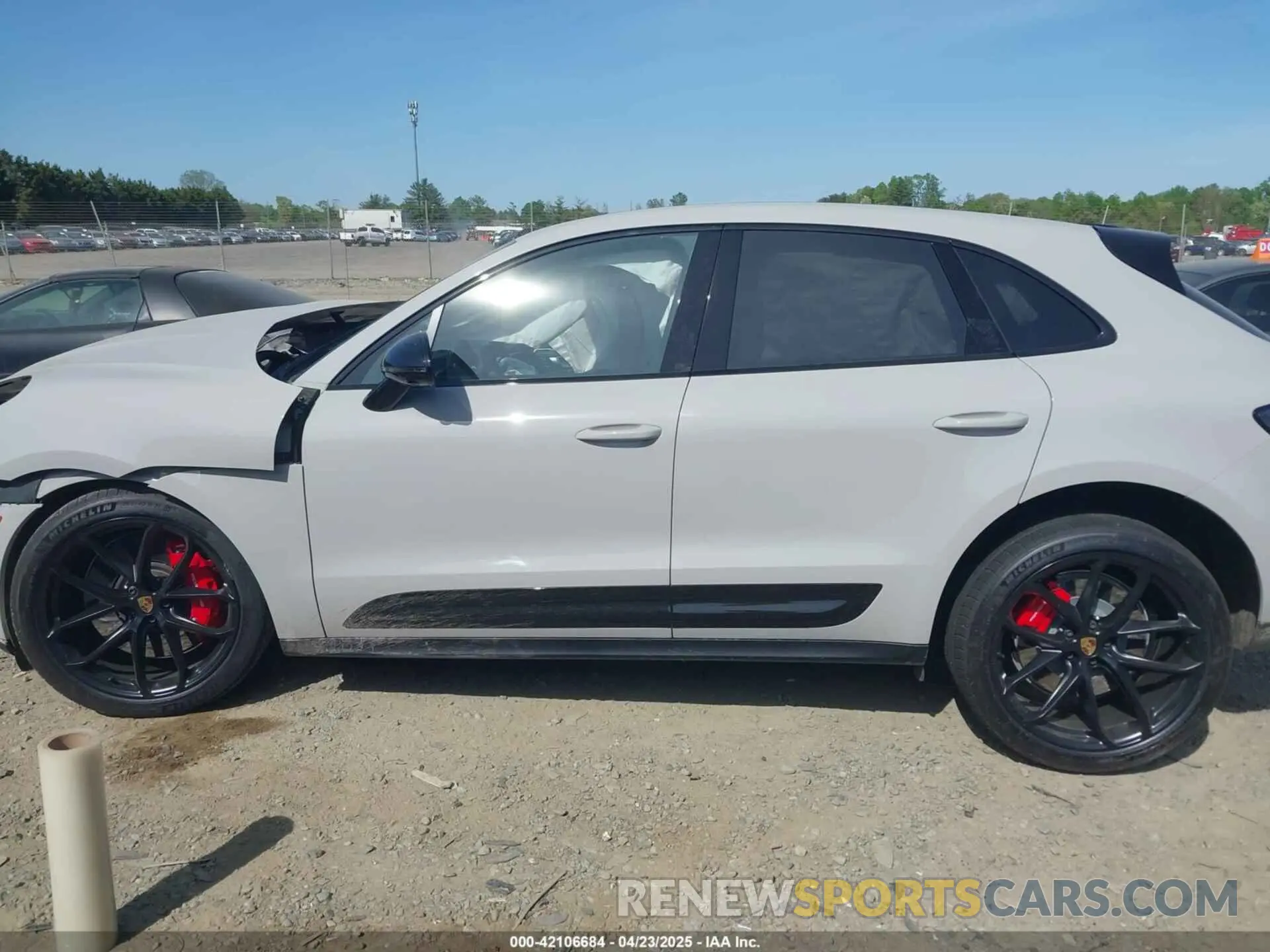 14 Photograph of a damaged car WP1AF2A5XRLB57439 PORSCHE MACAN 2024