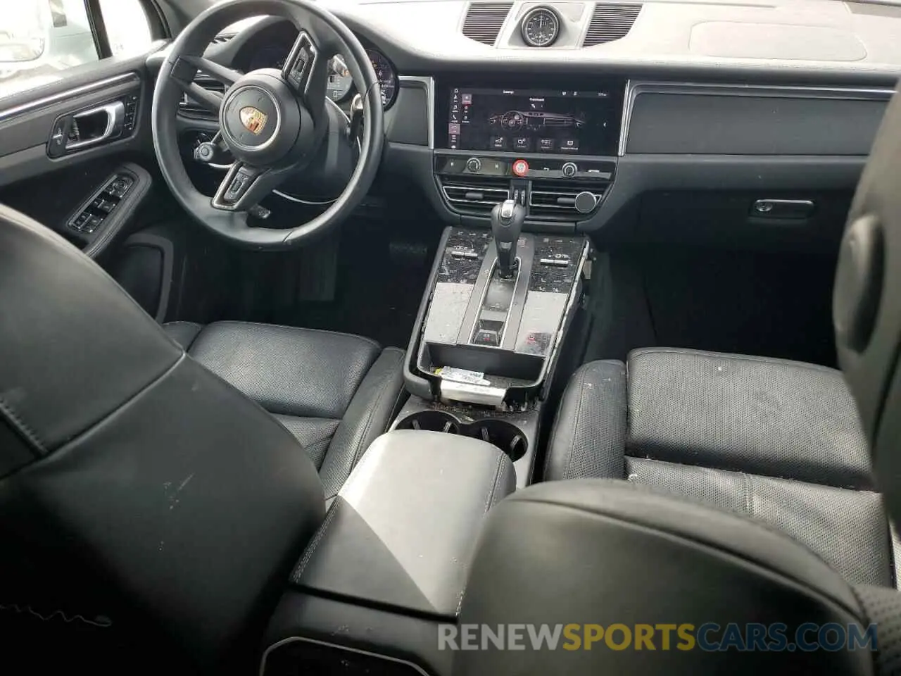 8 Photograph of a damaged car WP1AG2A50RLB35141 PORSCHE MACAN 2024