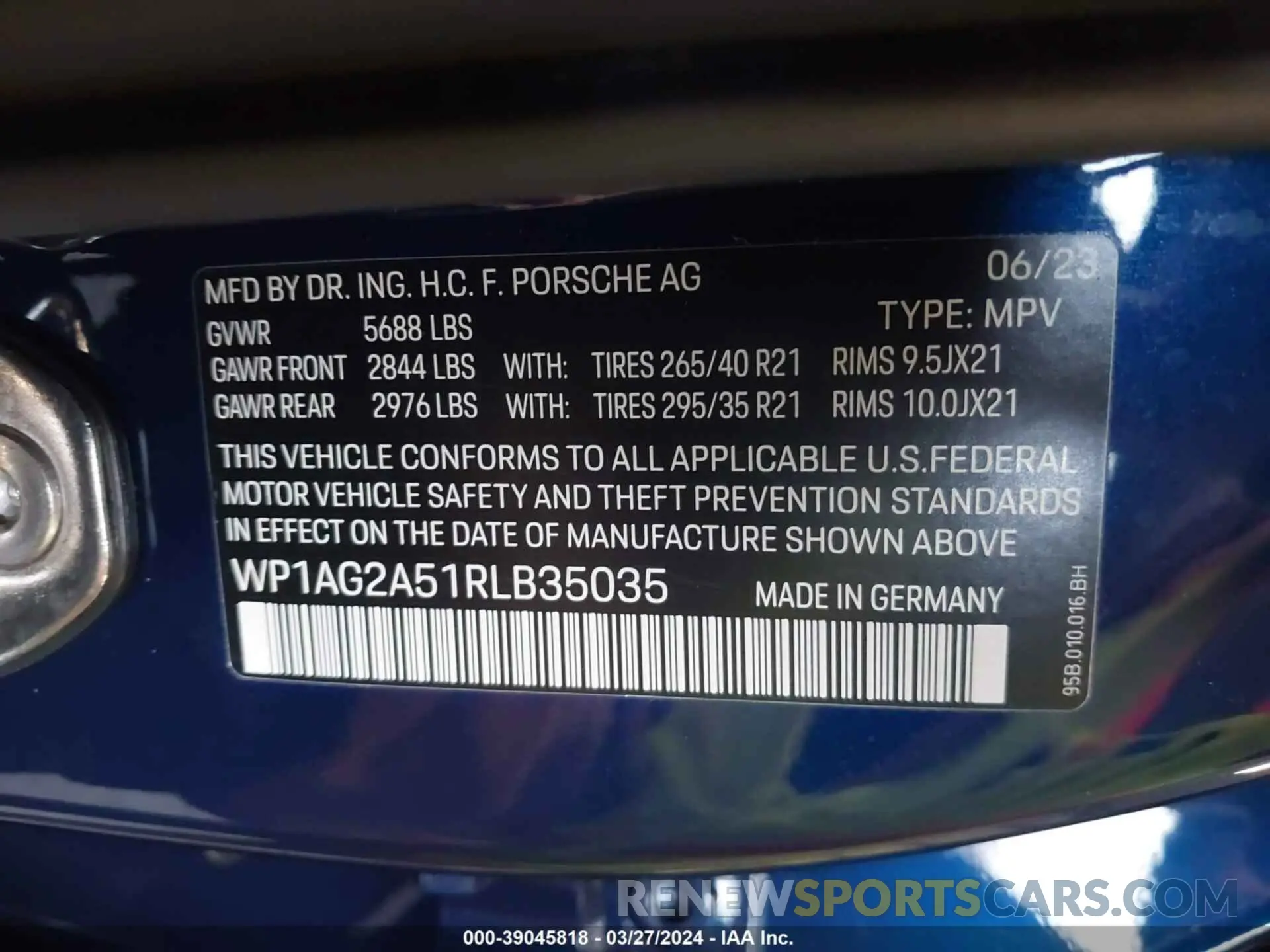 9 Photograph of a damaged car WP1AG2A51RLB35035 PORSCHE MACAN 2024