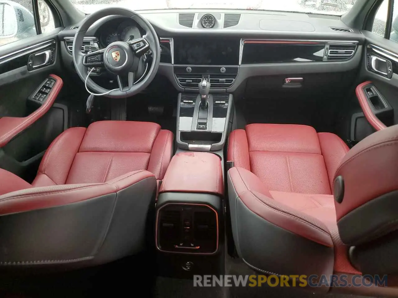 8 Photograph of a damaged car WP1AG2A52RLB38400 PORSCHE MACAN 2024