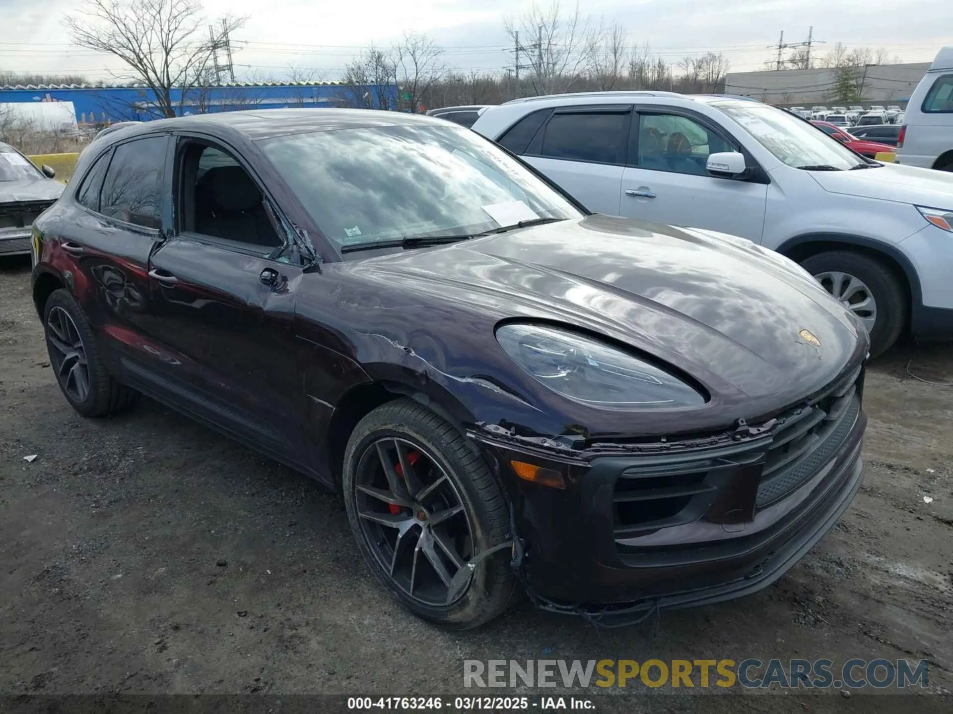 1 Photograph of a damaged car WP1AG2A53RLB40611 PORSCHE MACAN 2024