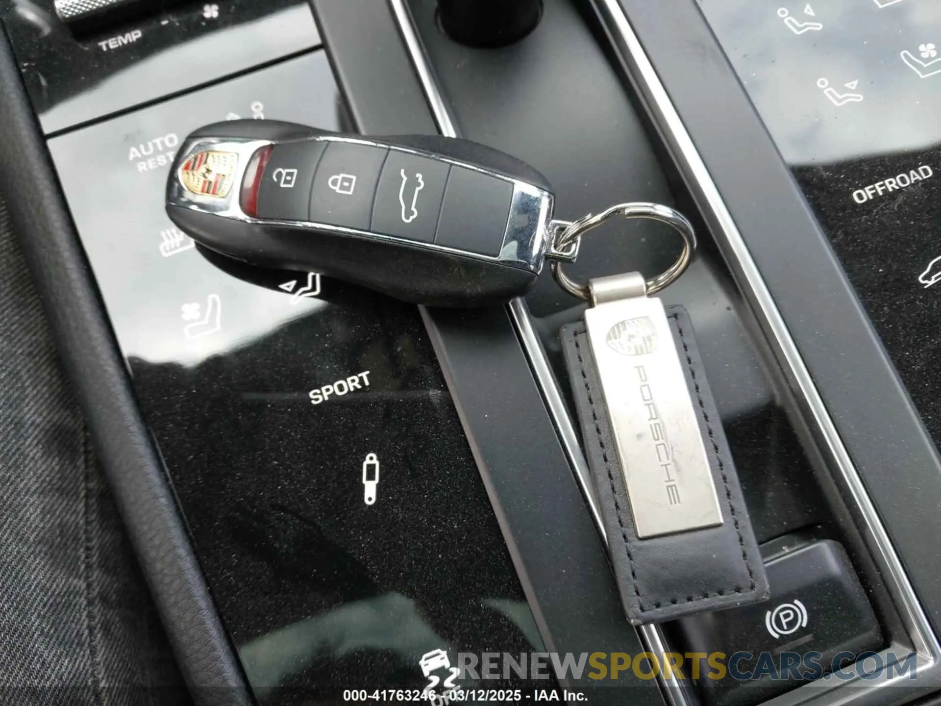 11 Photograph of a damaged car WP1AG2A53RLB40611 PORSCHE MACAN 2024
