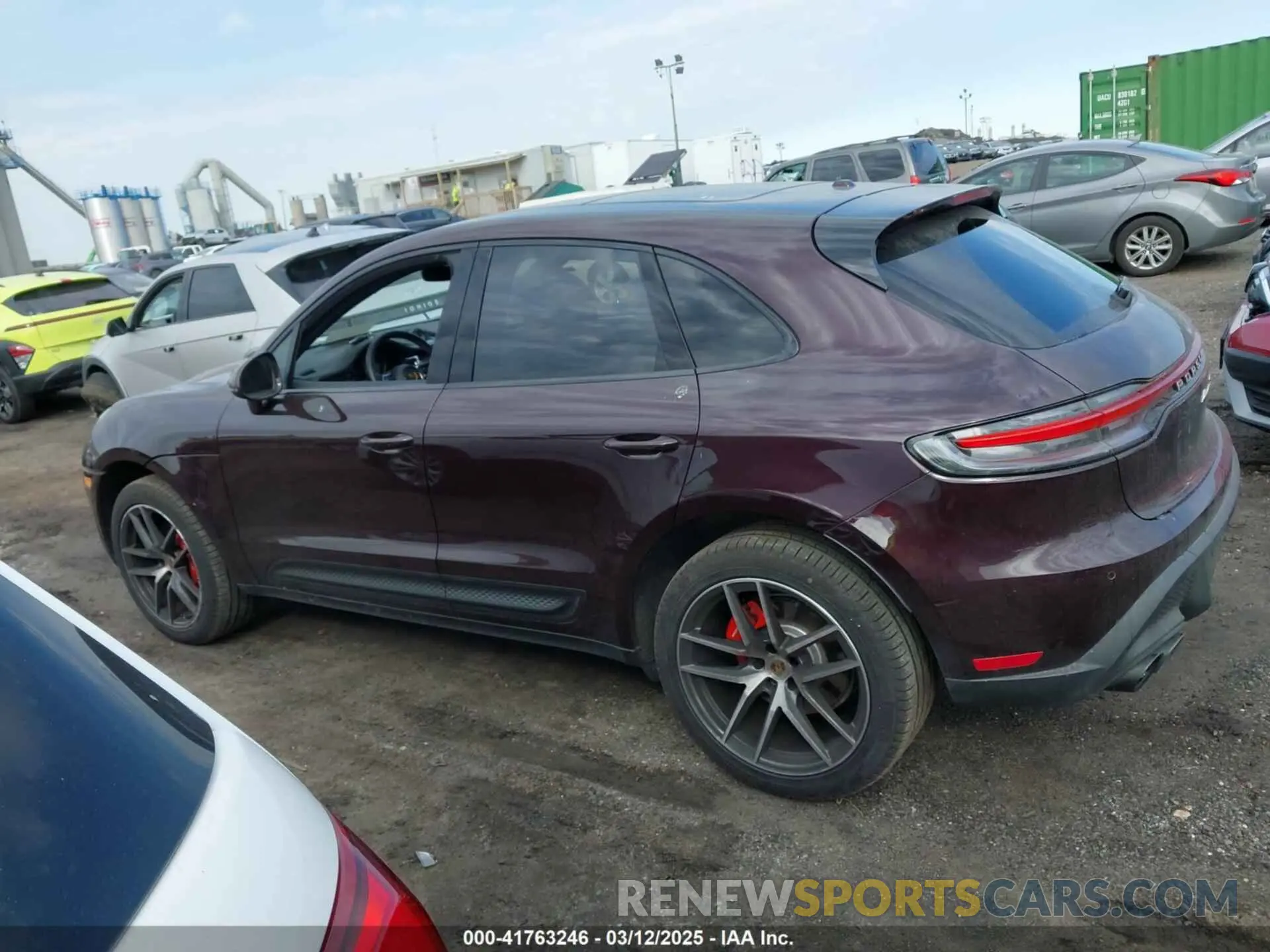 14 Photograph of a damaged car WP1AG2A53RLB40611 PORSCHE MACAN 2024