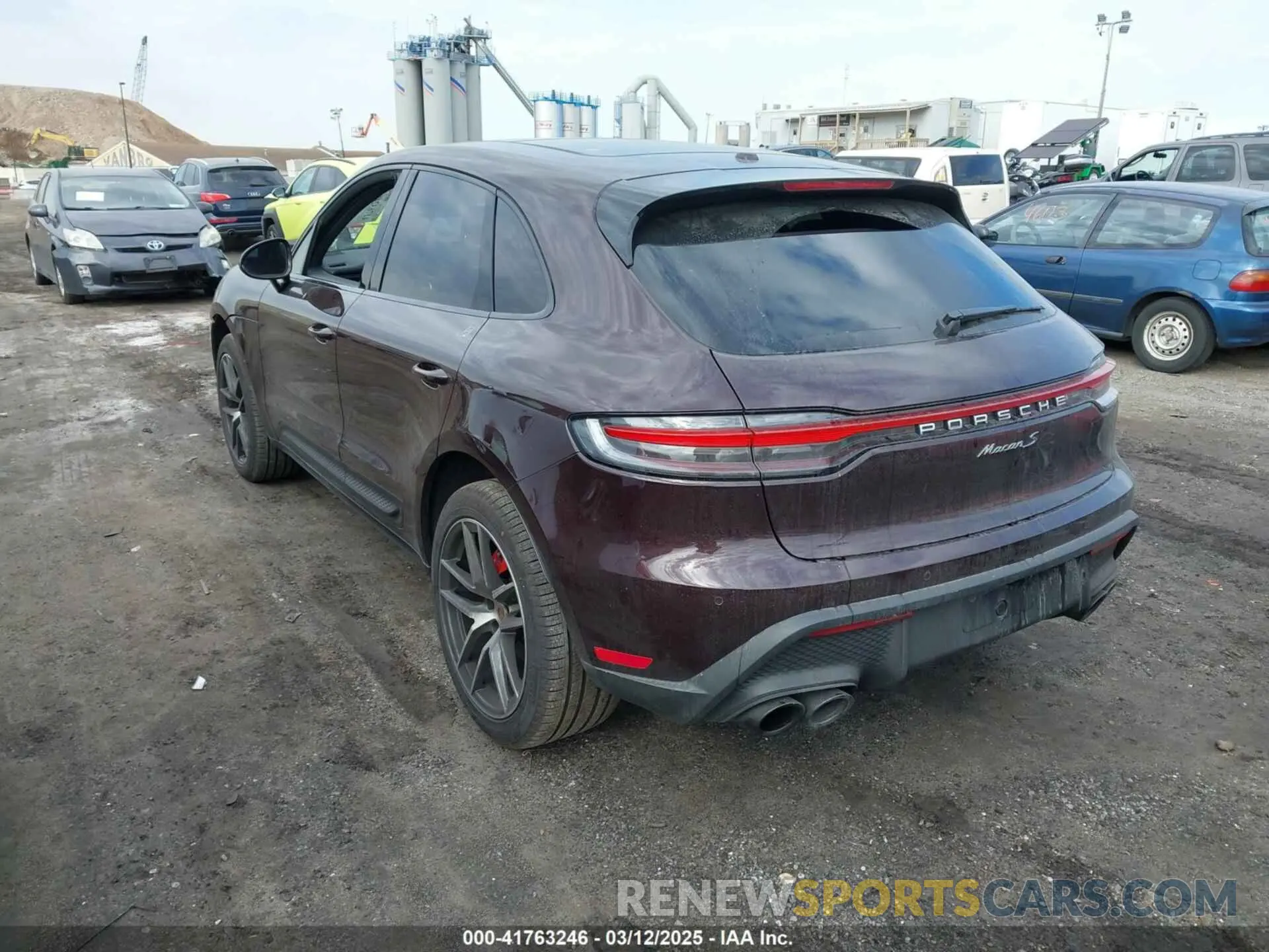 3 Photograph of a damaged car WP1AG2A53RLB40611 PORSCHE MACAN 2024