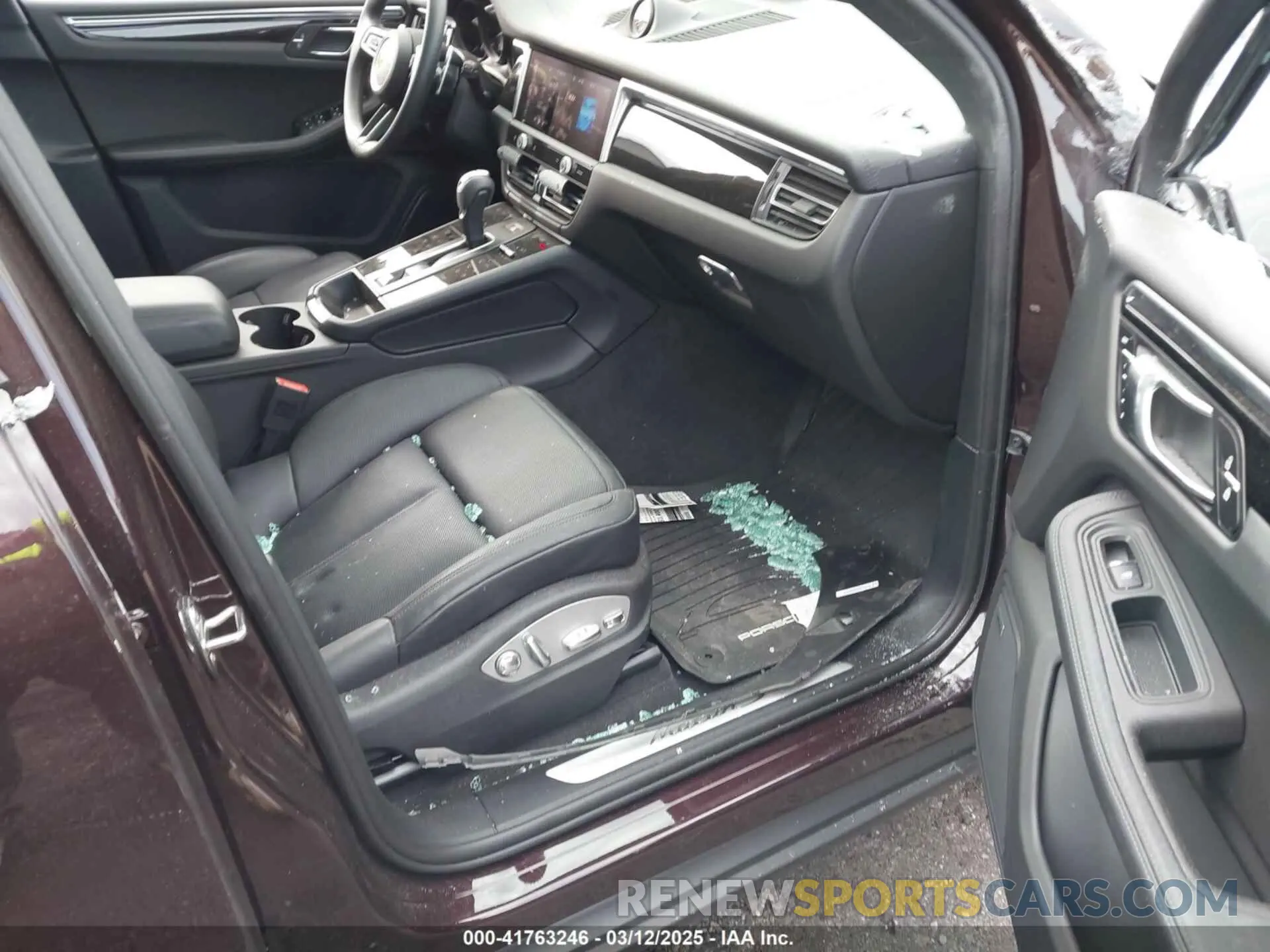 5 Photograph of a damaged car WP1AG2A53RLB40611 PORSCHE MACAN 2024